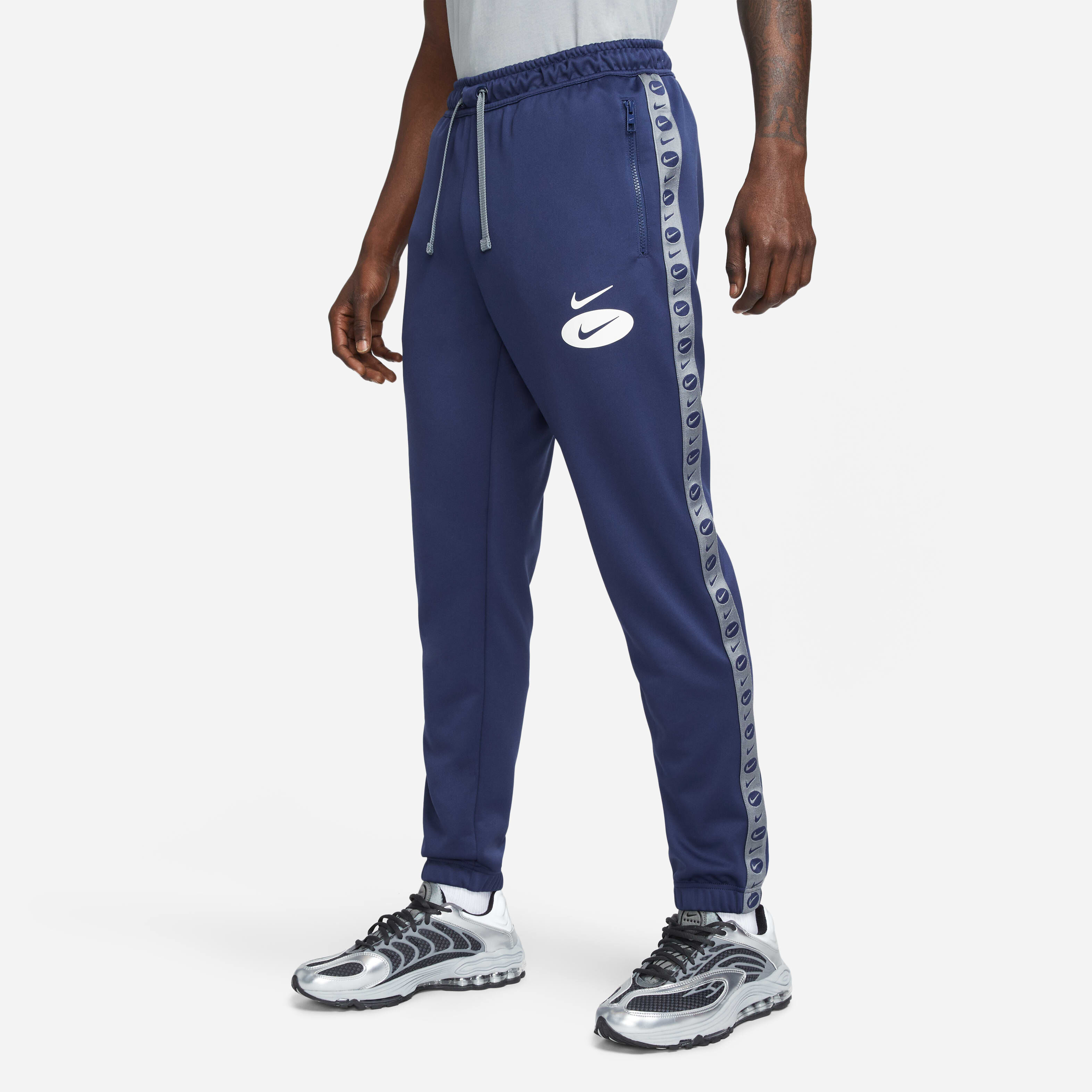 Nike Sportswear Swoosh League image number 0