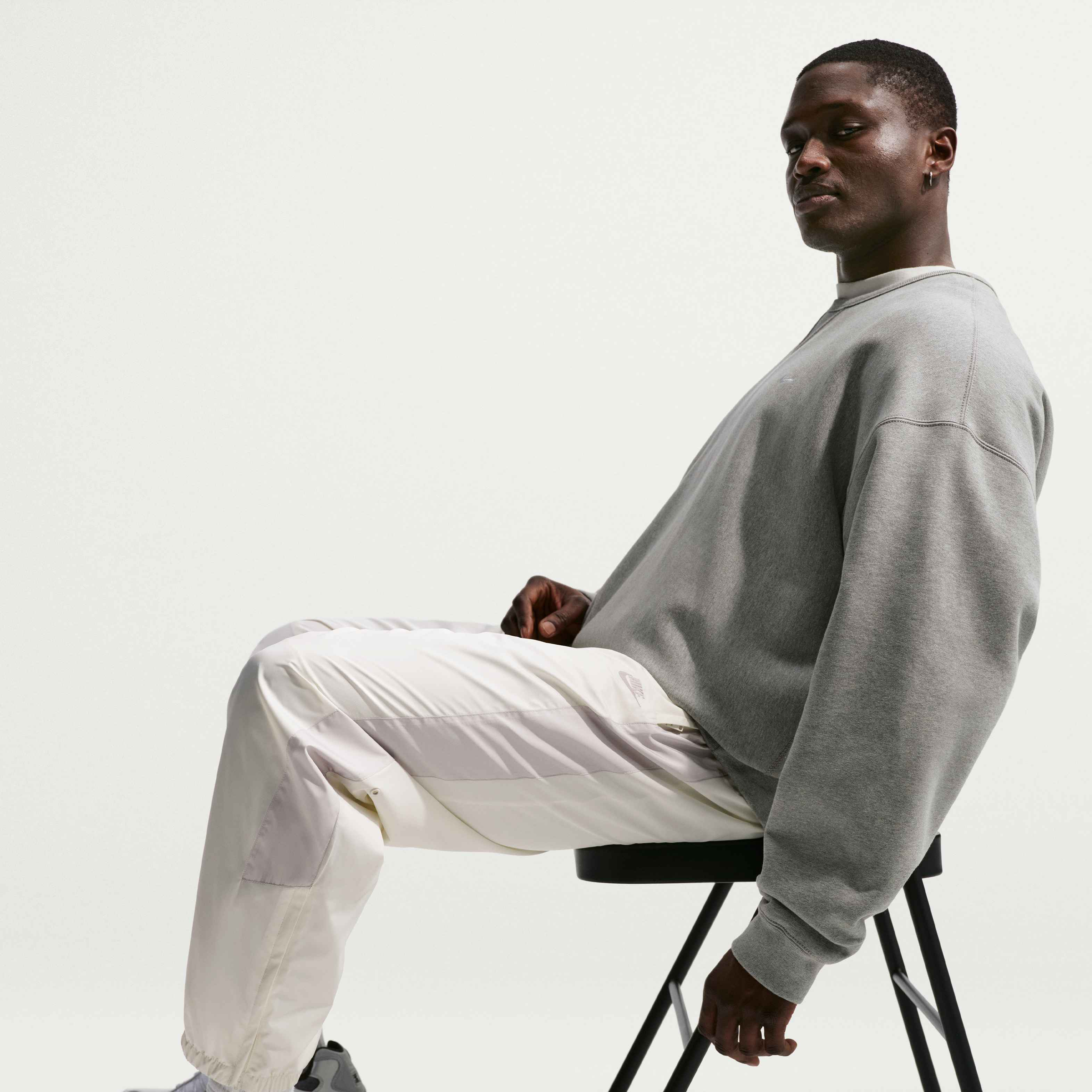 نايكي ويندرانر image number 9