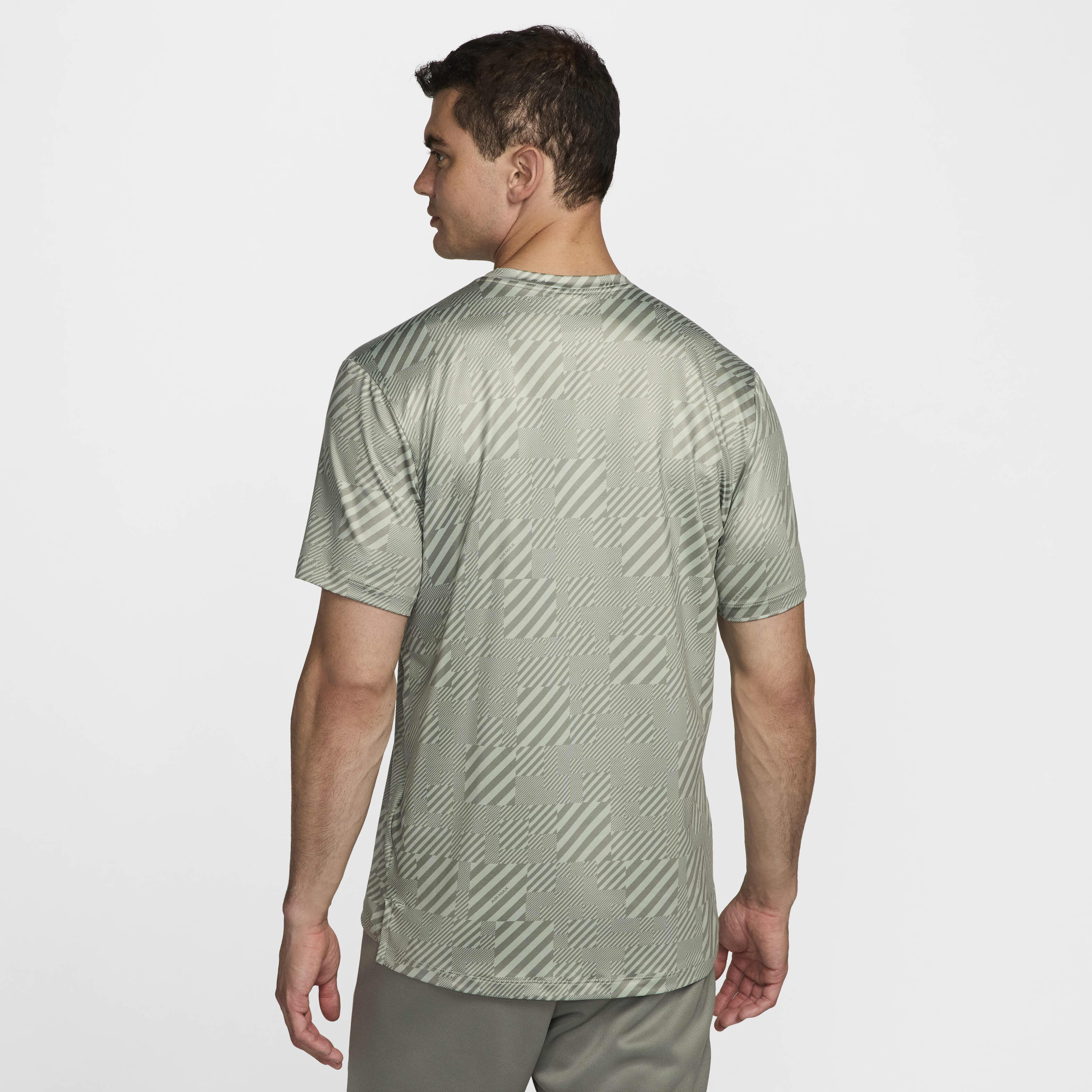 اير ماكس image number 1