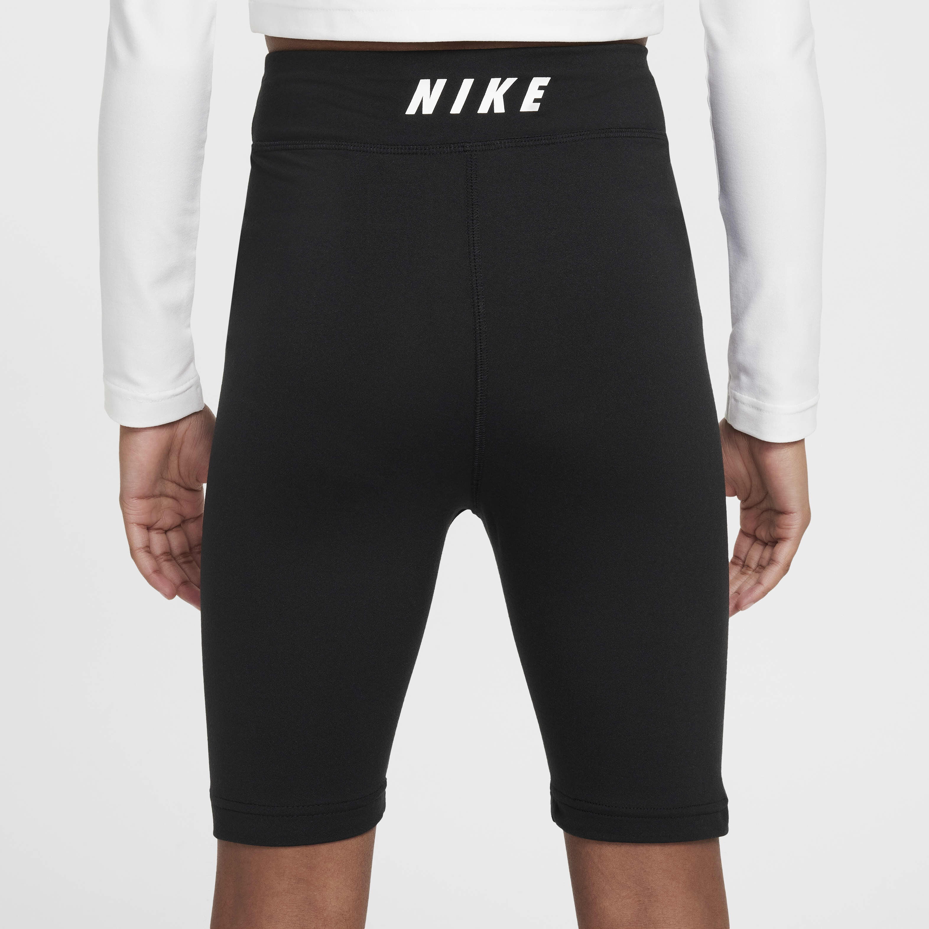 Nike Sportswear image number 2