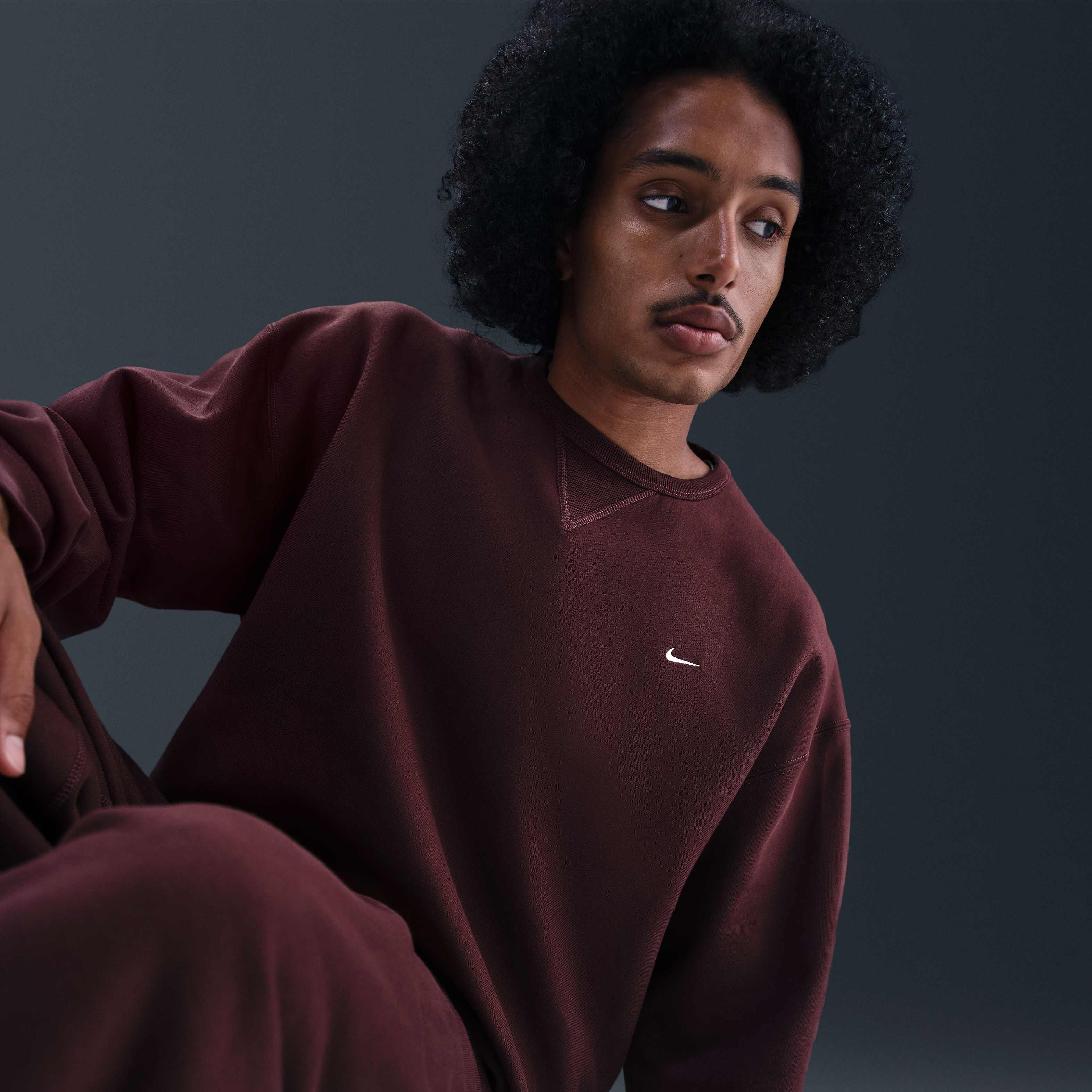 نايكي سولو سووش image number 2