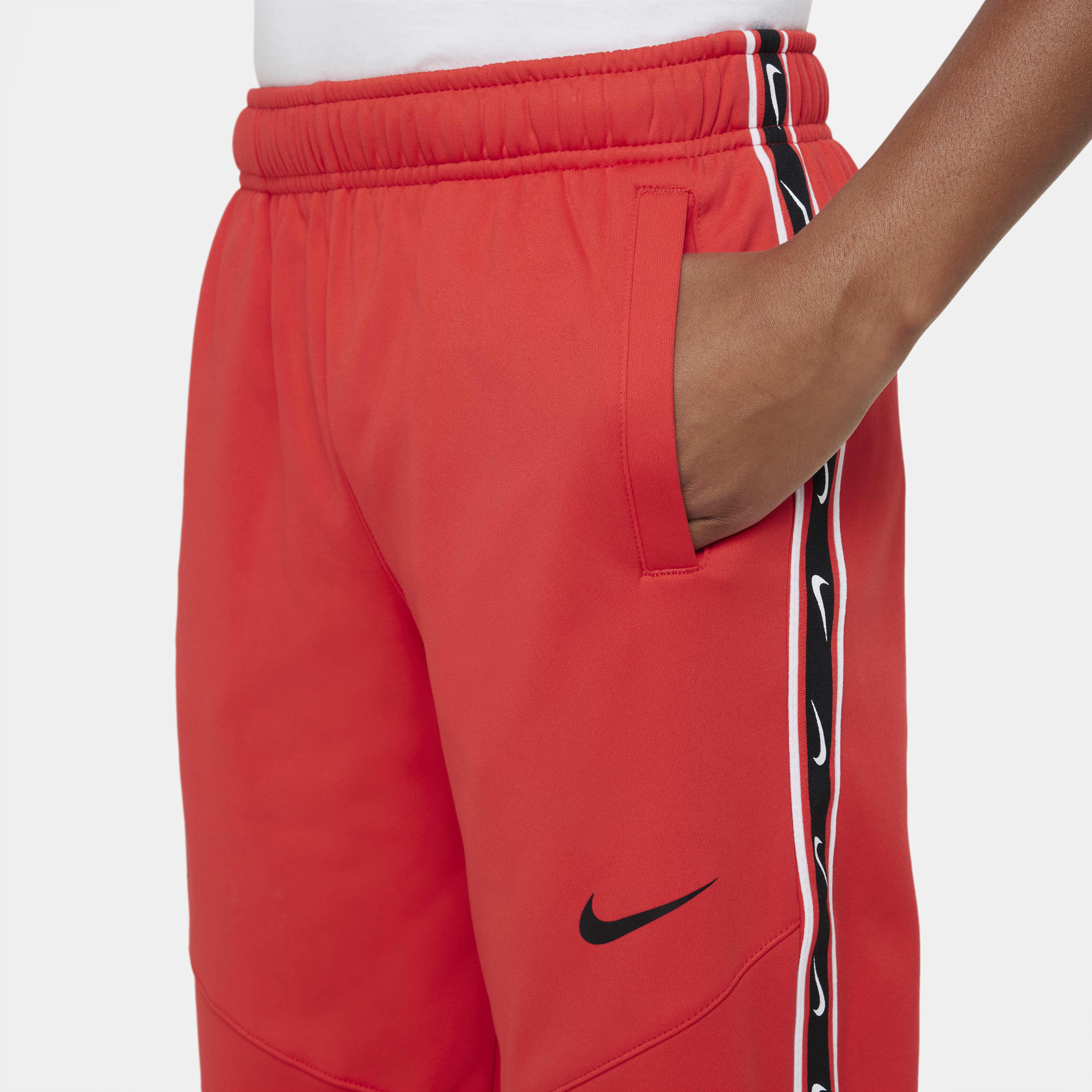 Nike Sportswear Repeat image number 2
