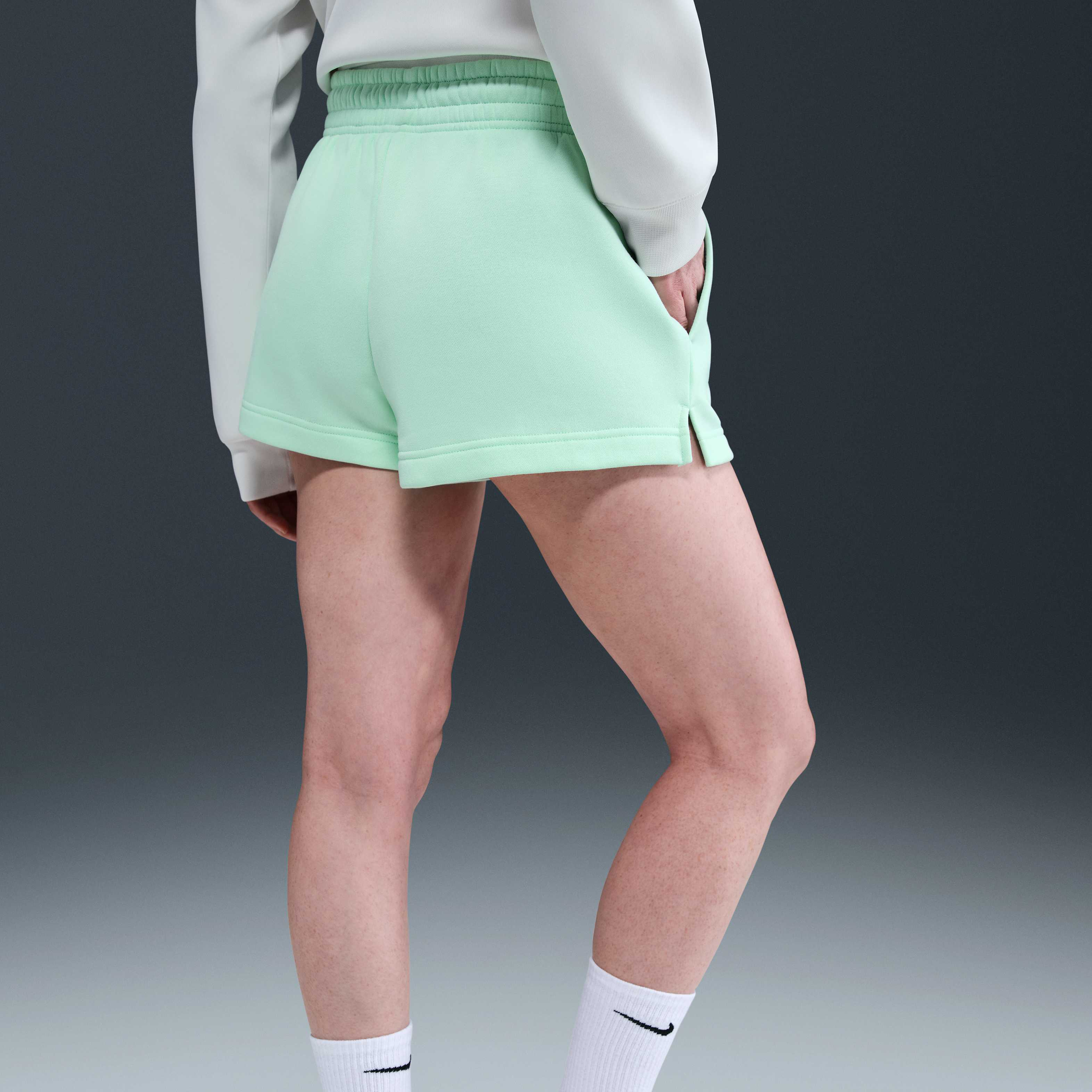 نايكي سبورتسوير فينيكس فليس image number 2