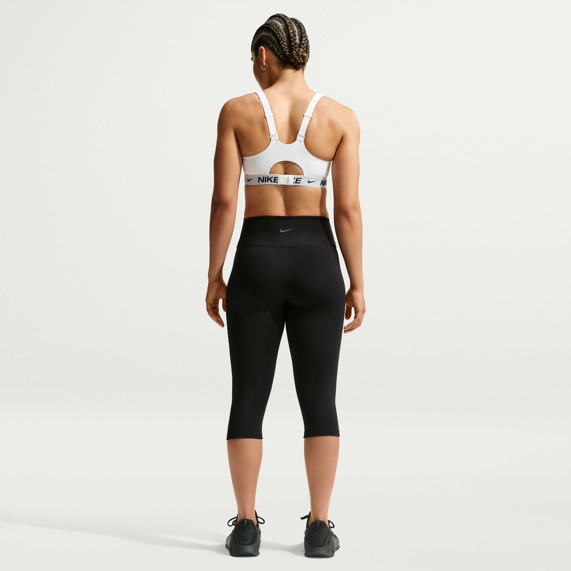 Zoom image