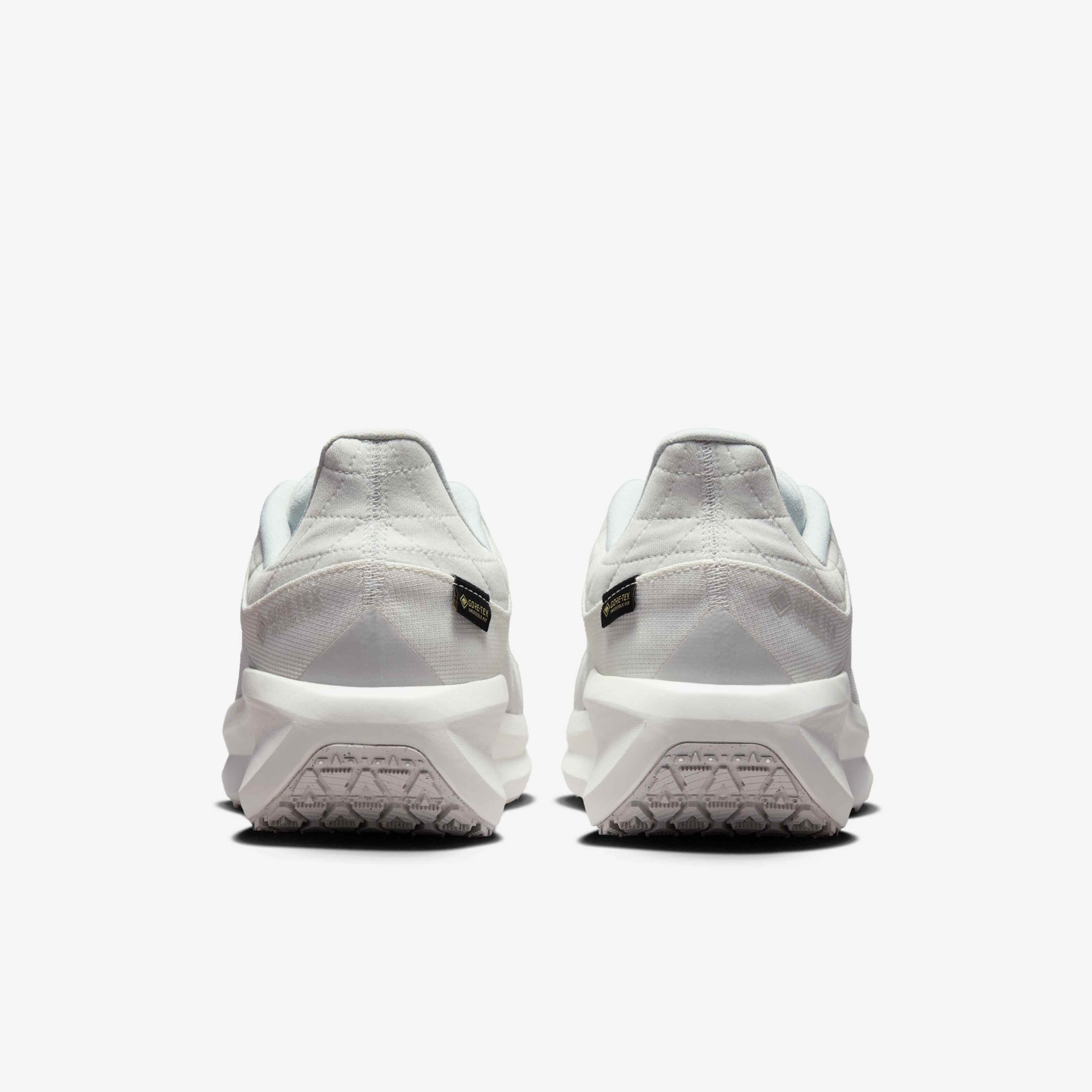 نايكي وينفلو 11 GORE-TEX image number 5