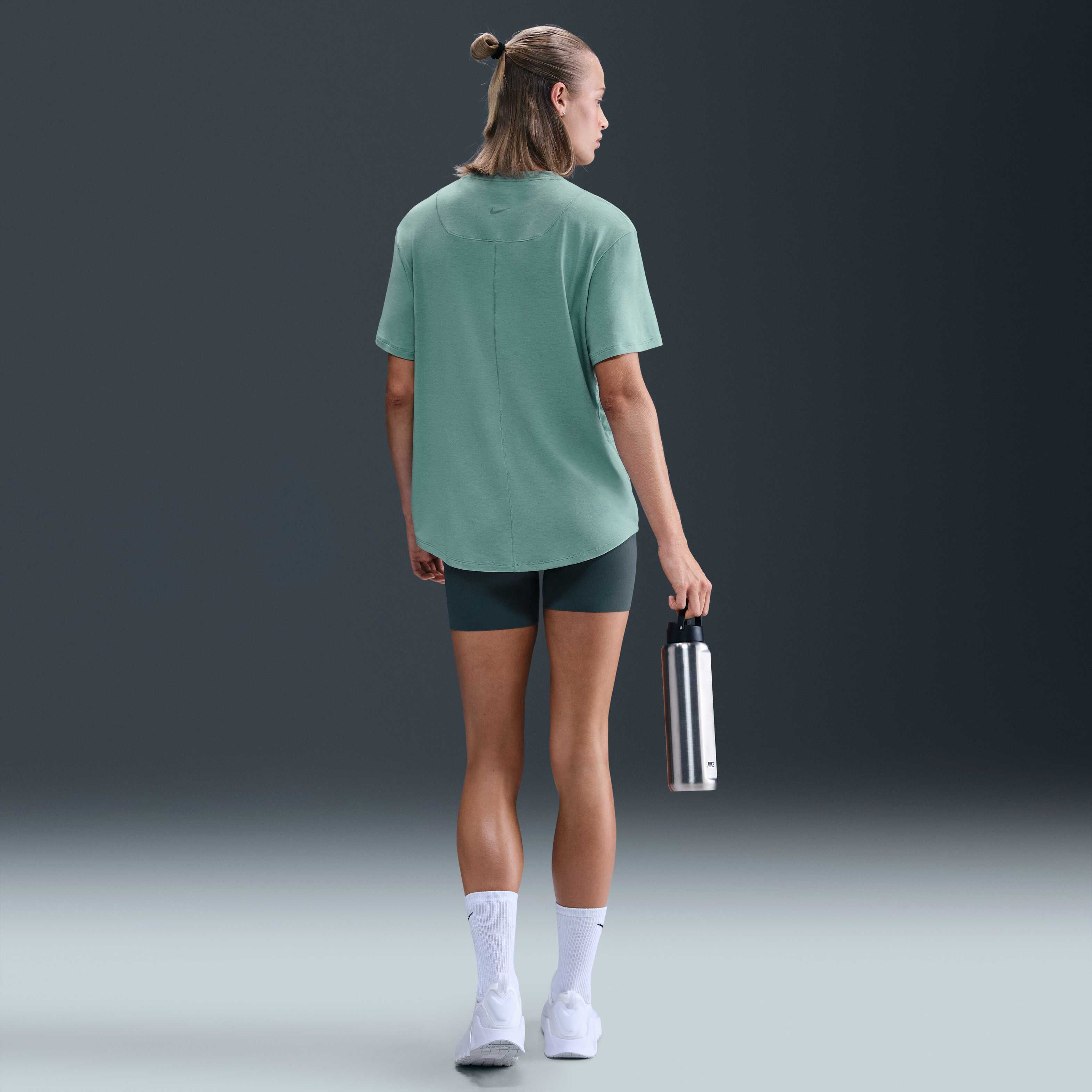 نايكي ون ريلاكسد image number 4