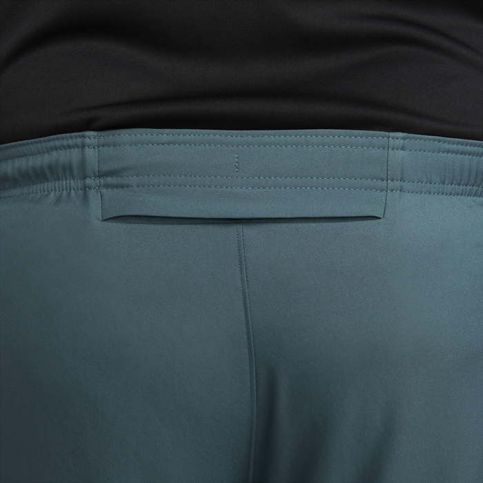 Nike Dri-FIT Challenger image number 11 Nike Dri-FIT Challenger image number 11