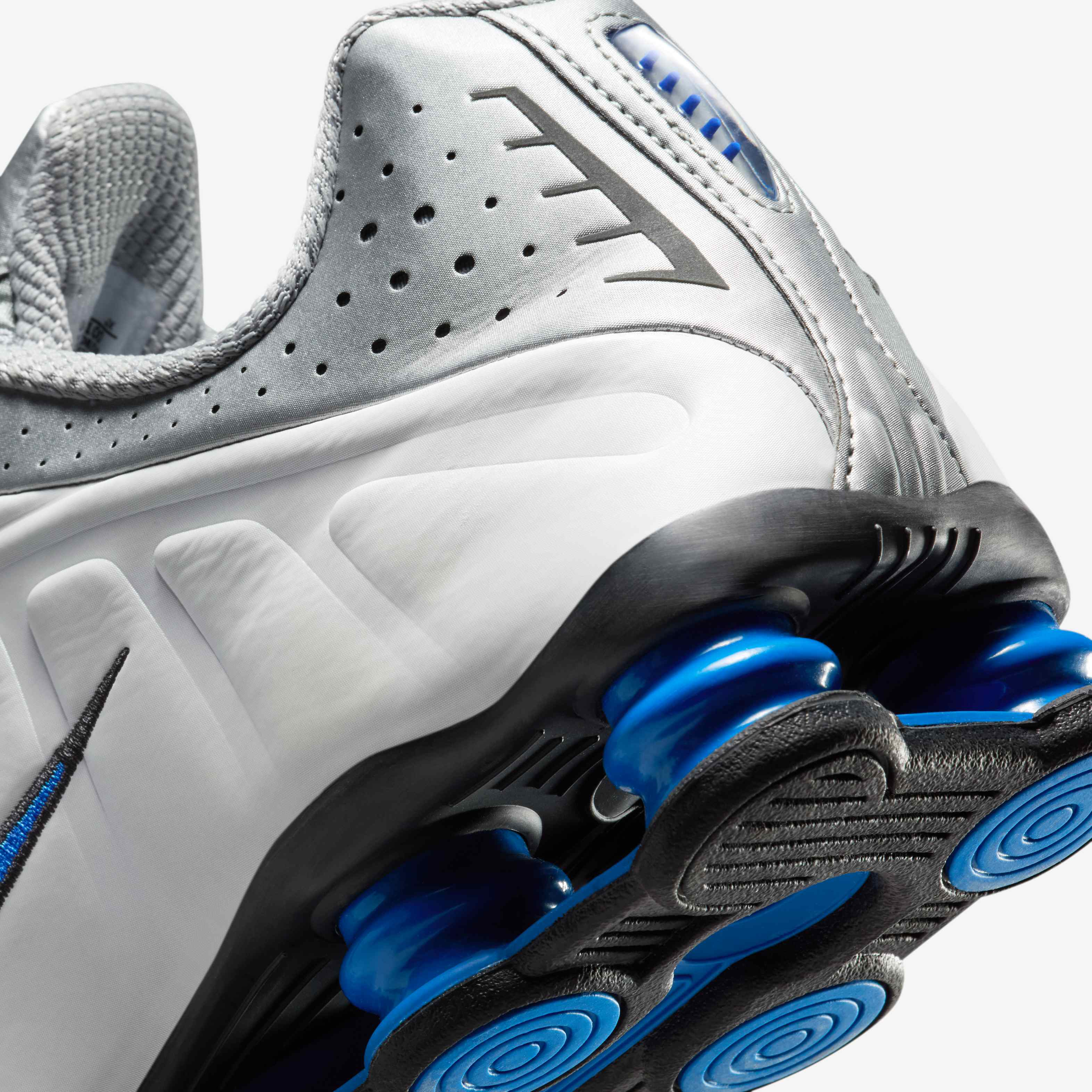 Nike Shox R4 image number 7