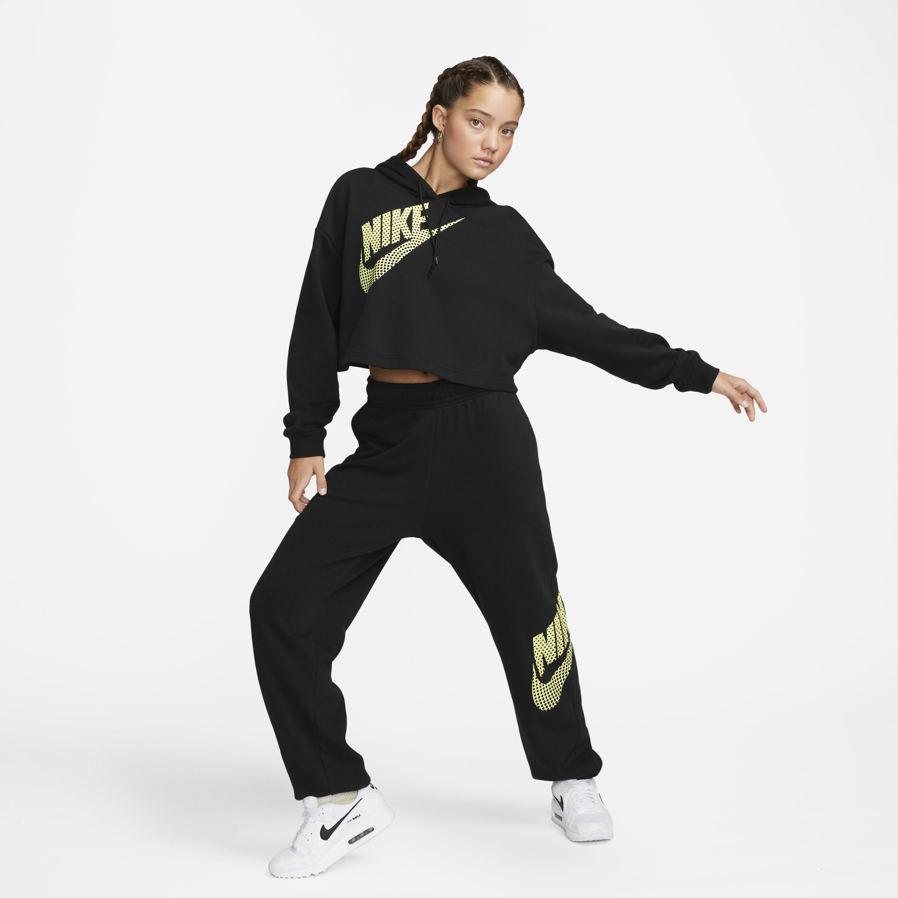 نايكي سبورتسوير image number 4