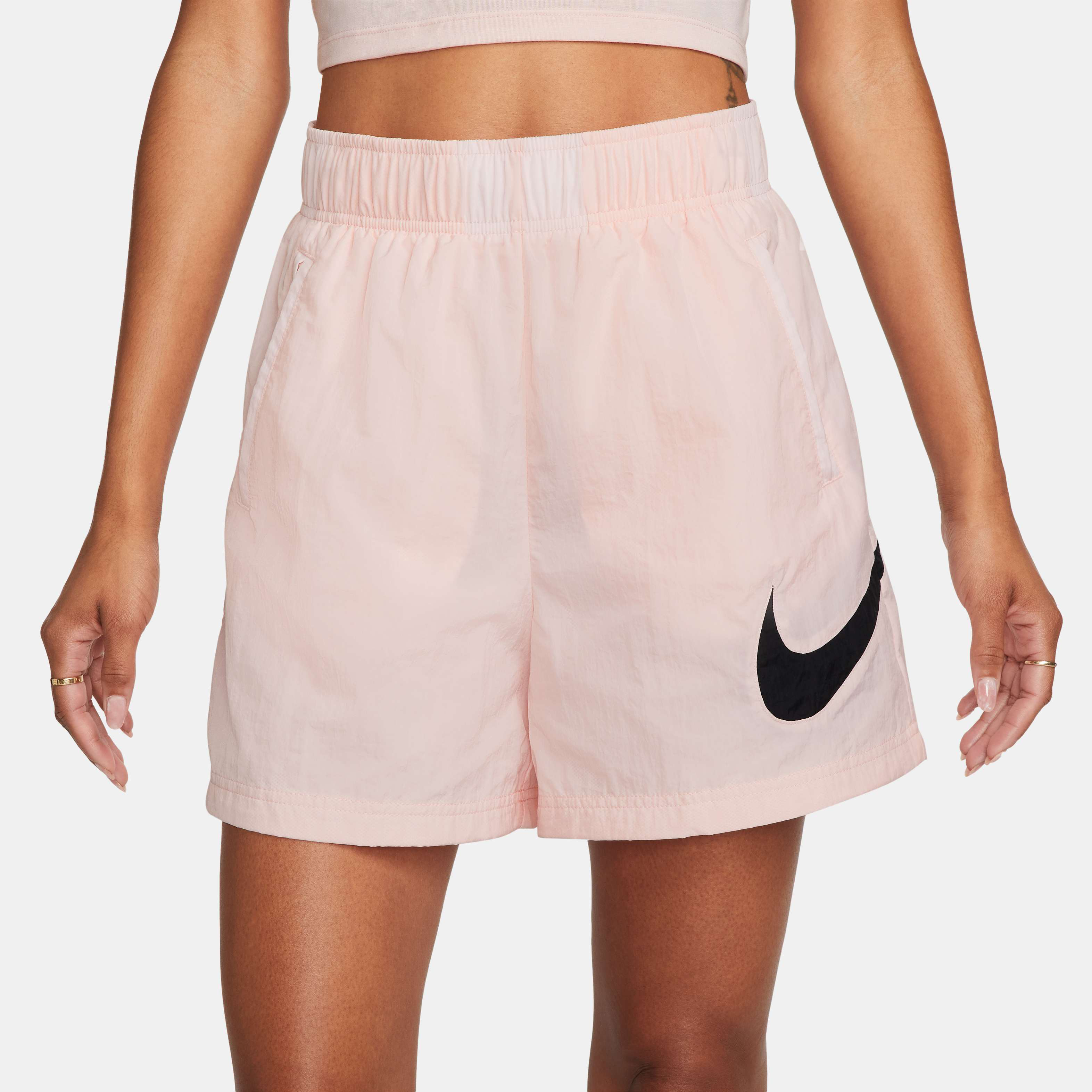 Nike Sportswear Essential image number 1