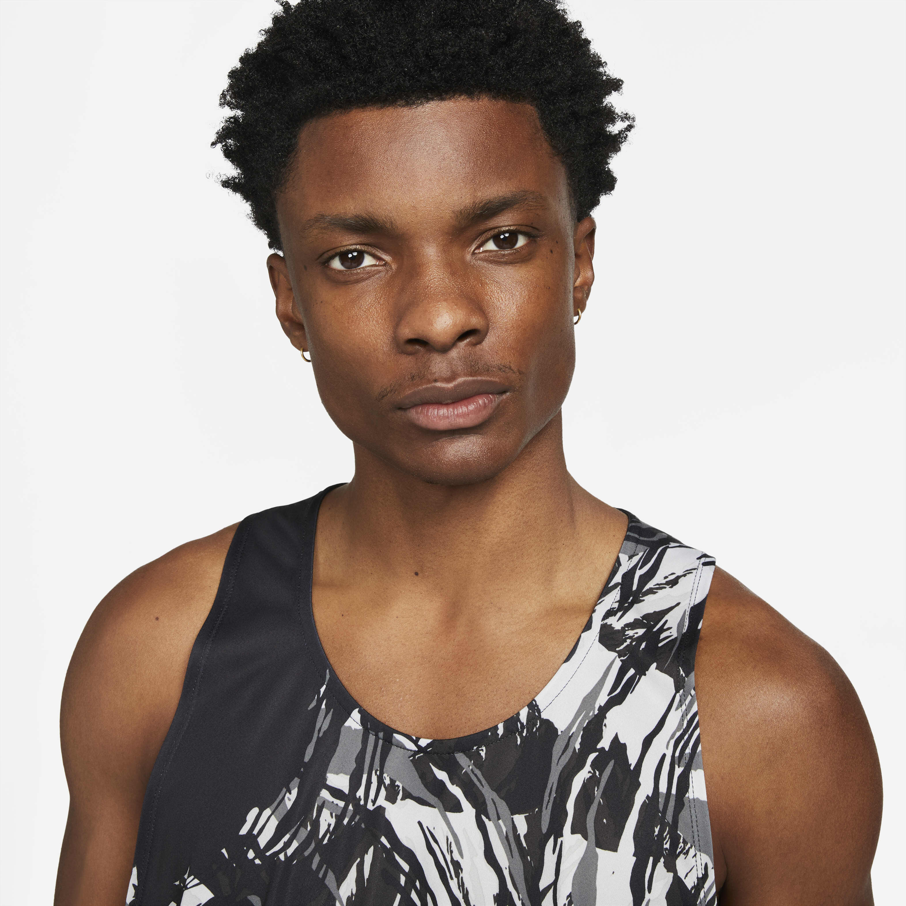 Nike Dri-FIT Trail Rise 365 image number 2