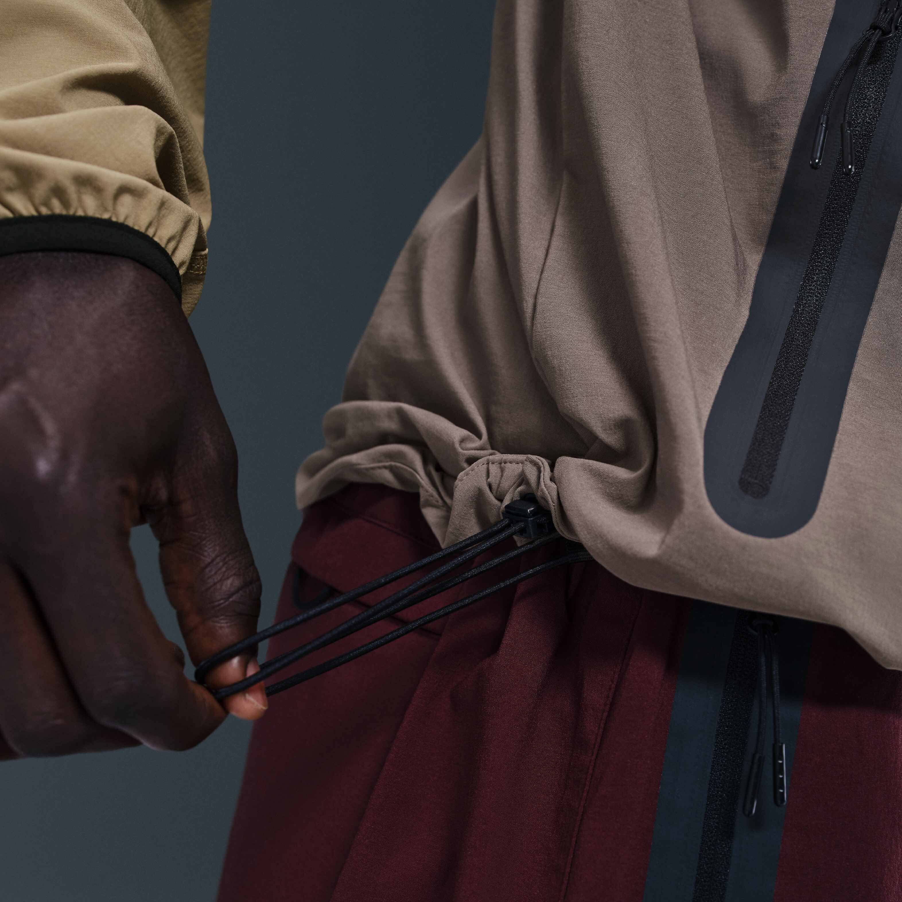 نايكي تك image number 5