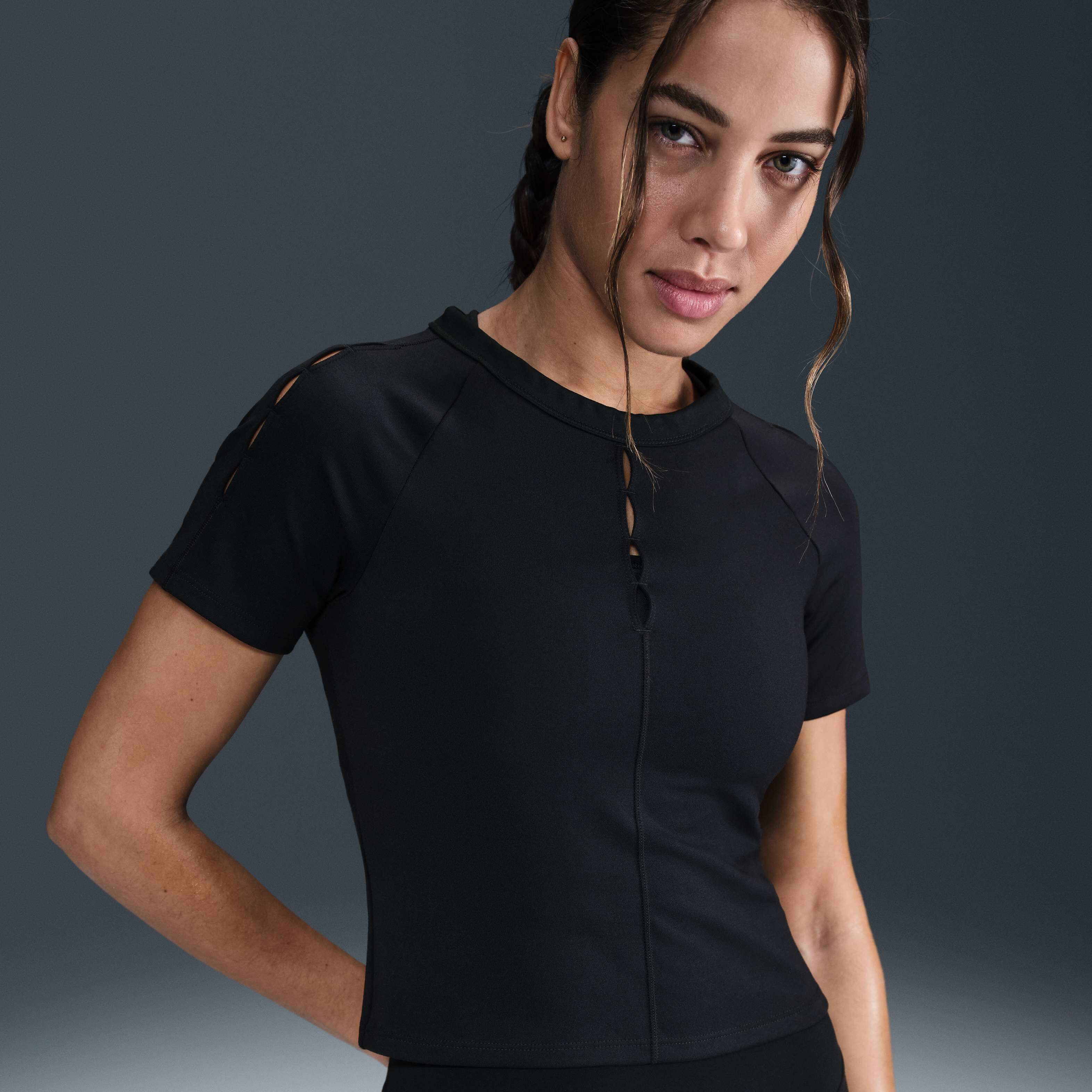 ★★Nike★★ One Fitted Dry Fit Short Sleeve Crop Top W Blac Nike One Fitted Dri-FIT Short-sleeve Cropped Top - Women's