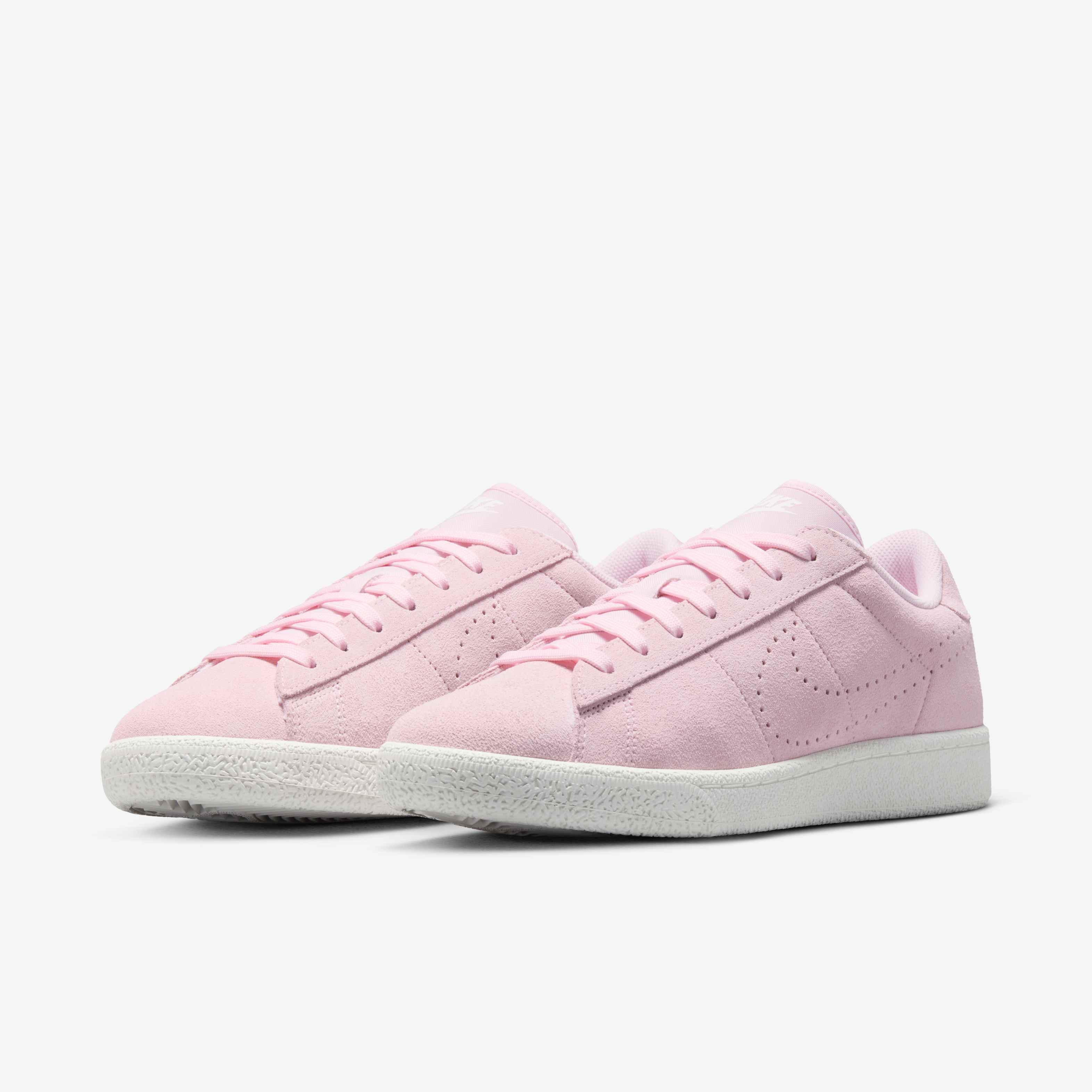 Nike Tennis Classic image number 4