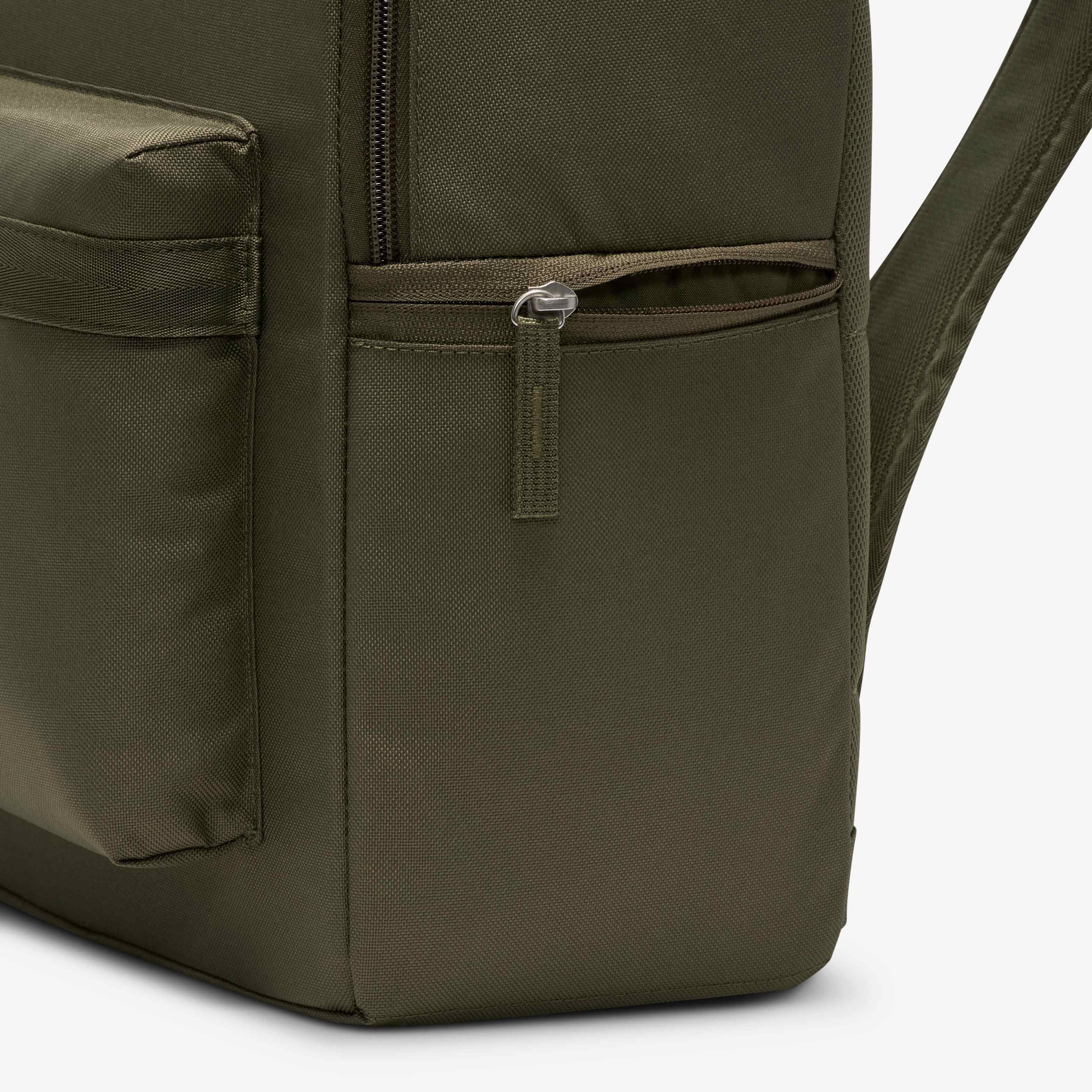 Nike Heritage image number 5