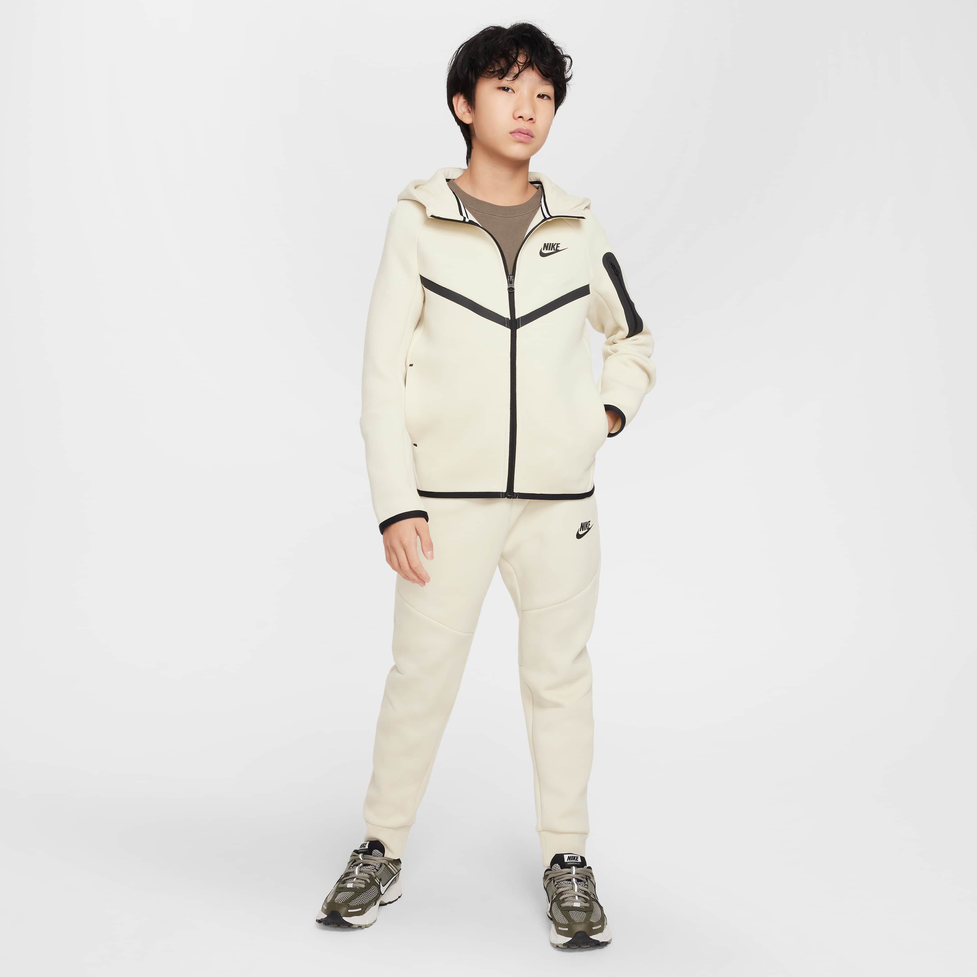 Nike Sportswear Tech Fleece image number 8