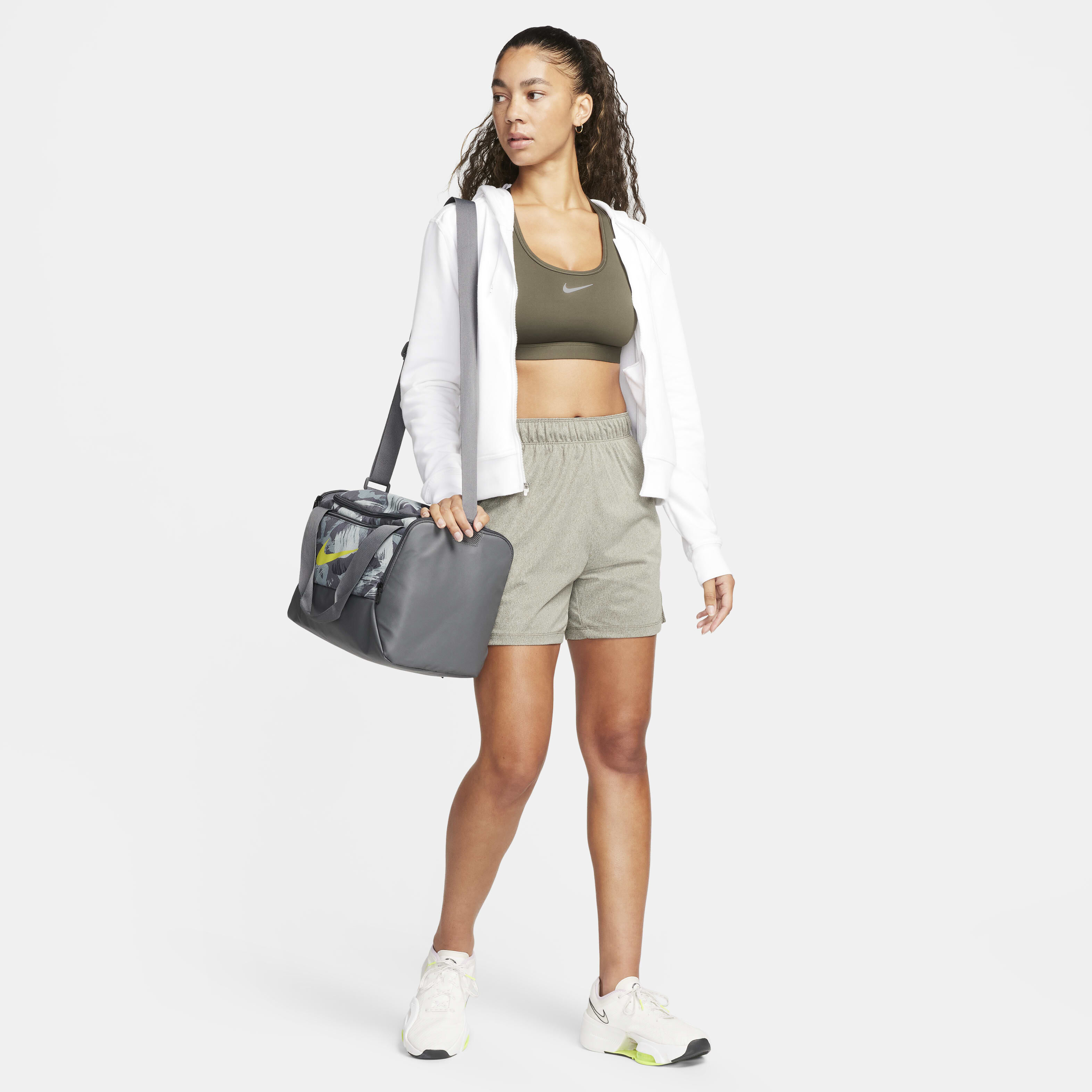 نايكي اتاك image number 5