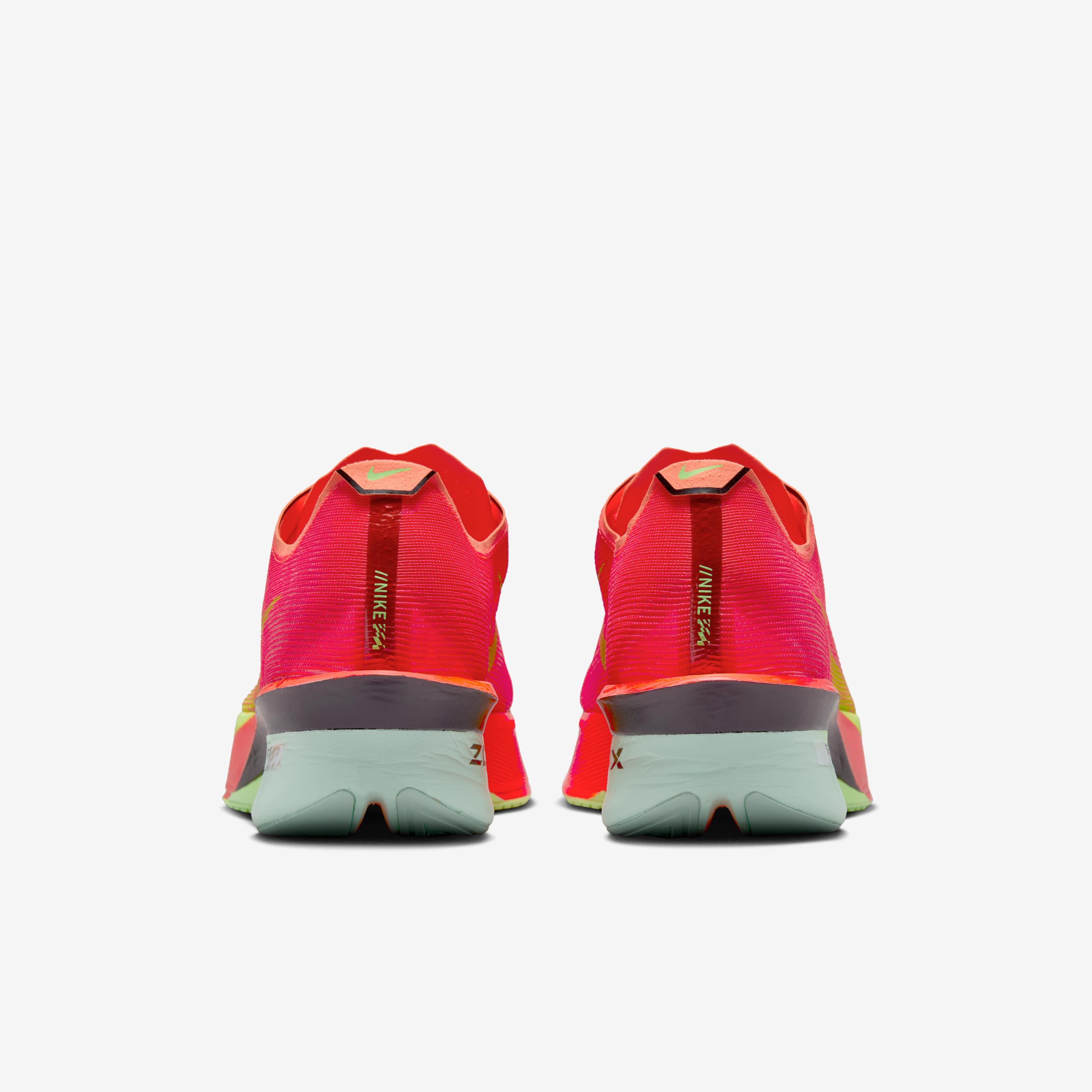 Nike Vaporfly 4 image number 5