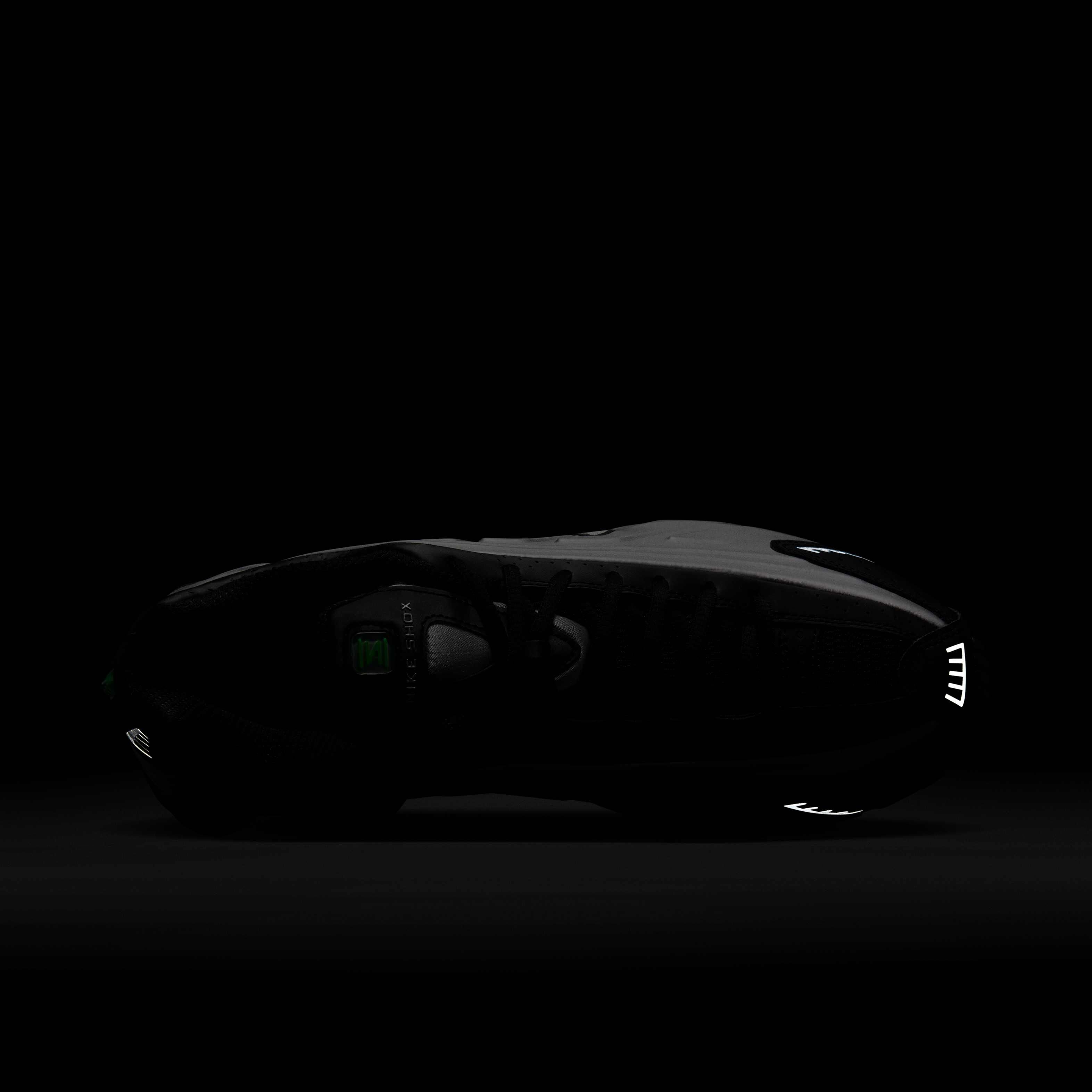 Nike Shox R4 image number 8