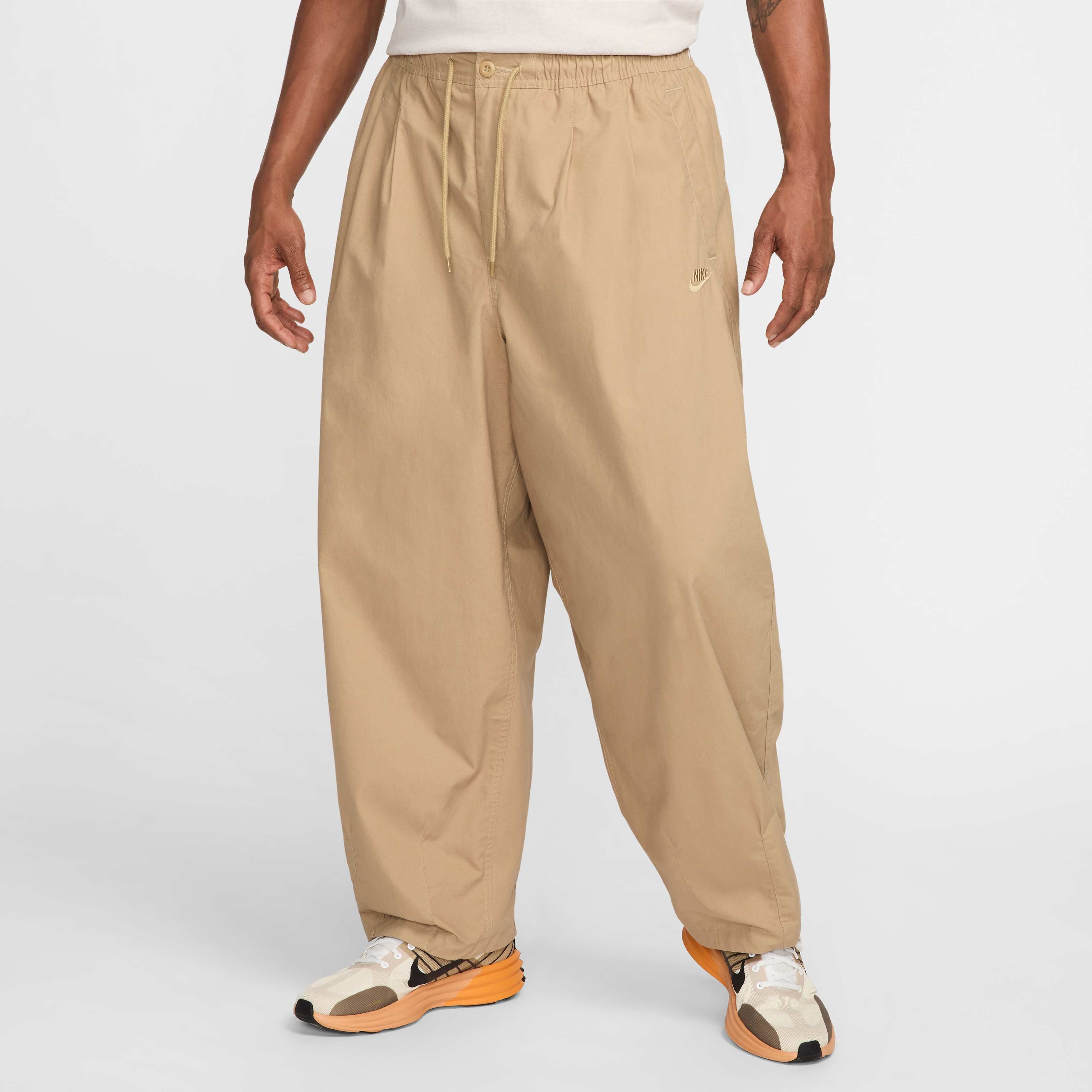 ★★Nike★★ Club Balloon Pants M Parachute BeigeParachute B Buy Nike Club Men's Balloon Trousers - Parachute Beige