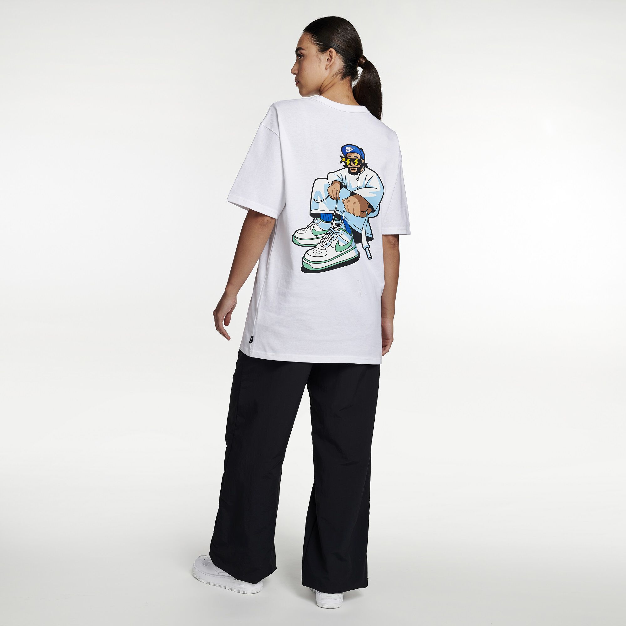 Nike City Tee - Dubai image number 6