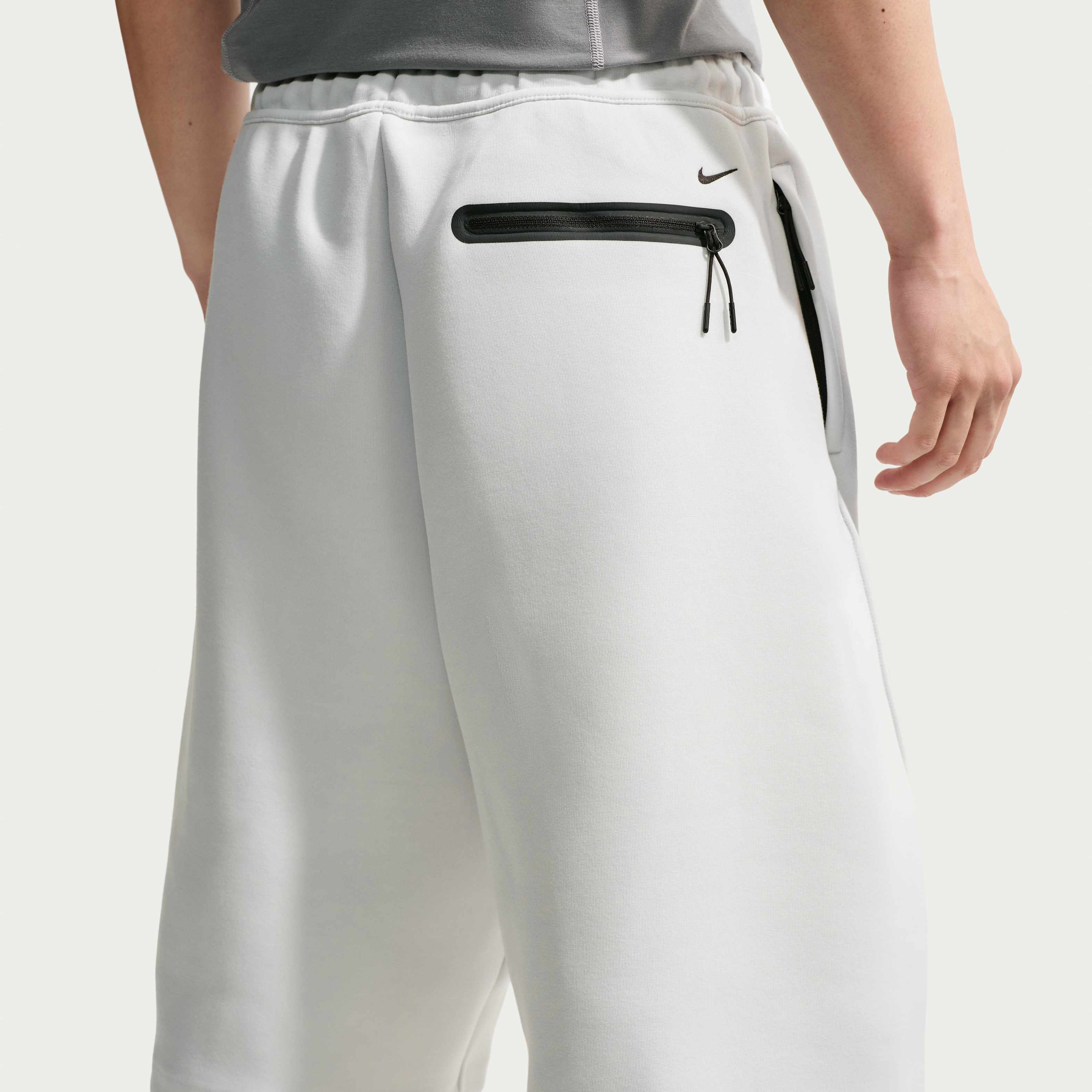 Nike Tech image number 2