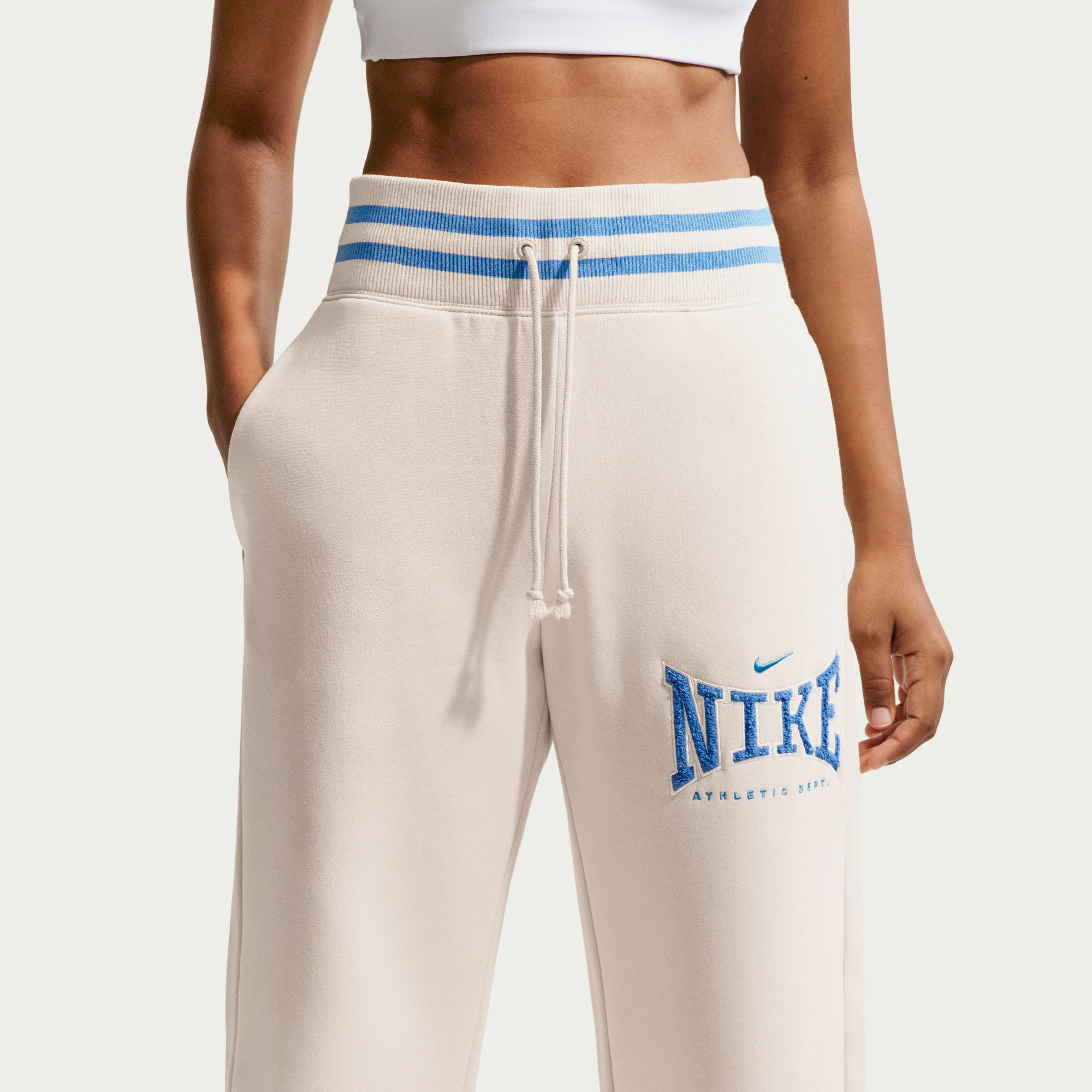 Nike Sportswear Phoenix Fleece image number 2