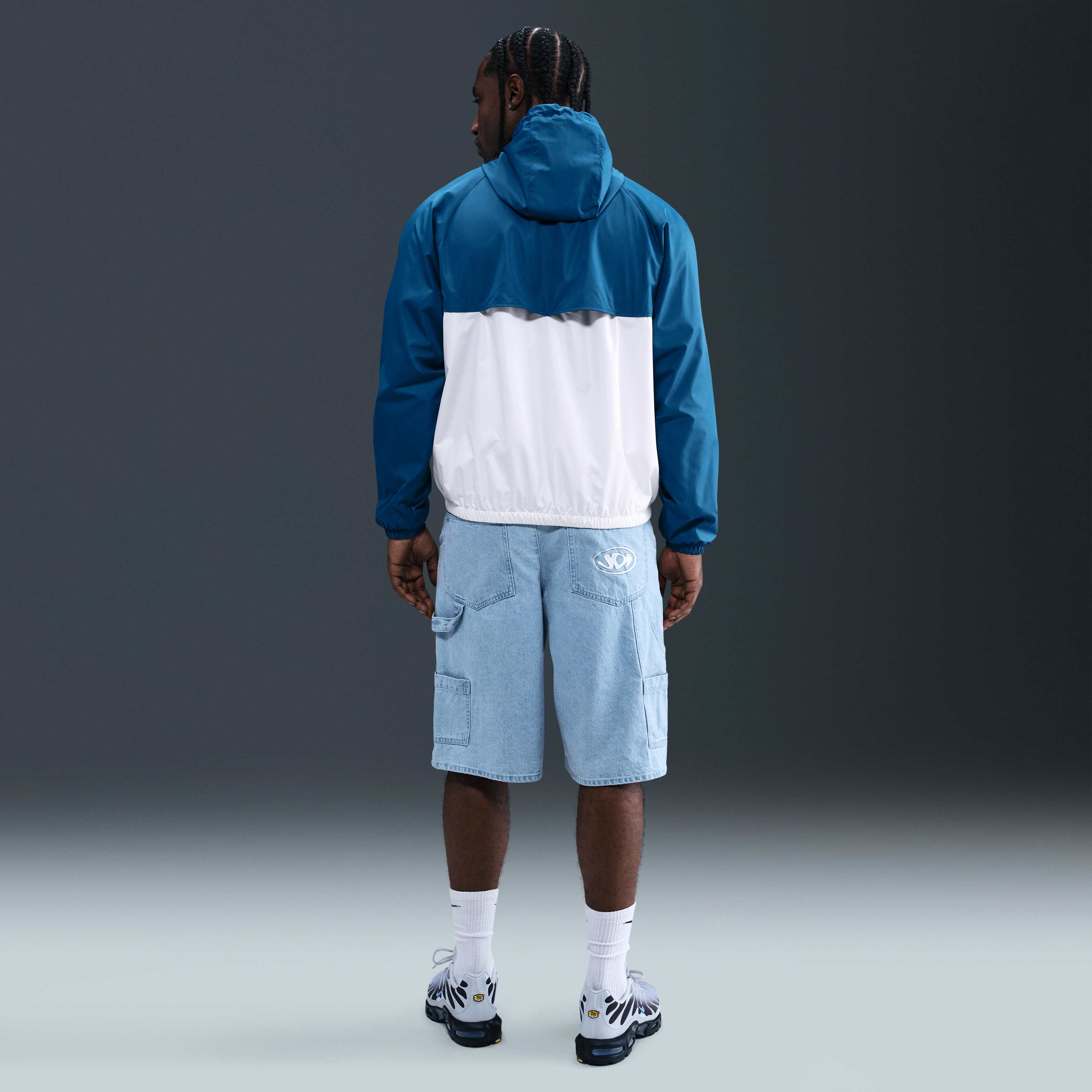 Nike Windrunner image number 4