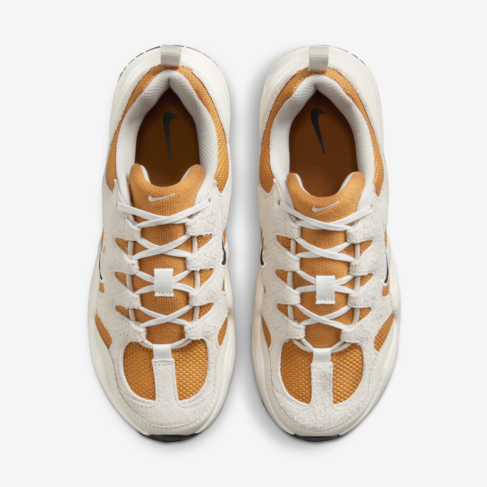 نايكي تيك هيرا image number 3 نايكي تيك هيرا image number 3