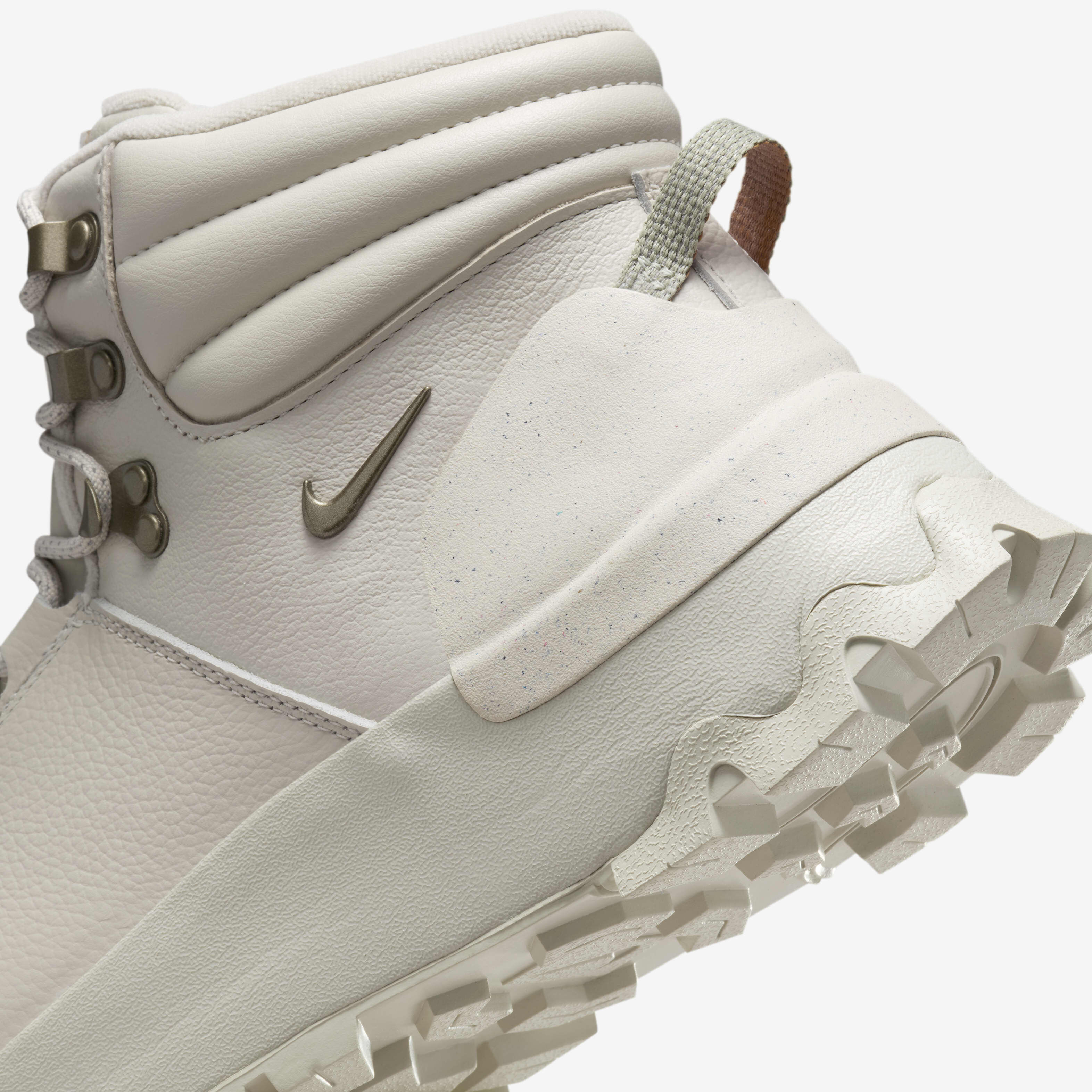 Buy Nike City Classic Premium Women s Waterproof Boot Nike Kuwait Official