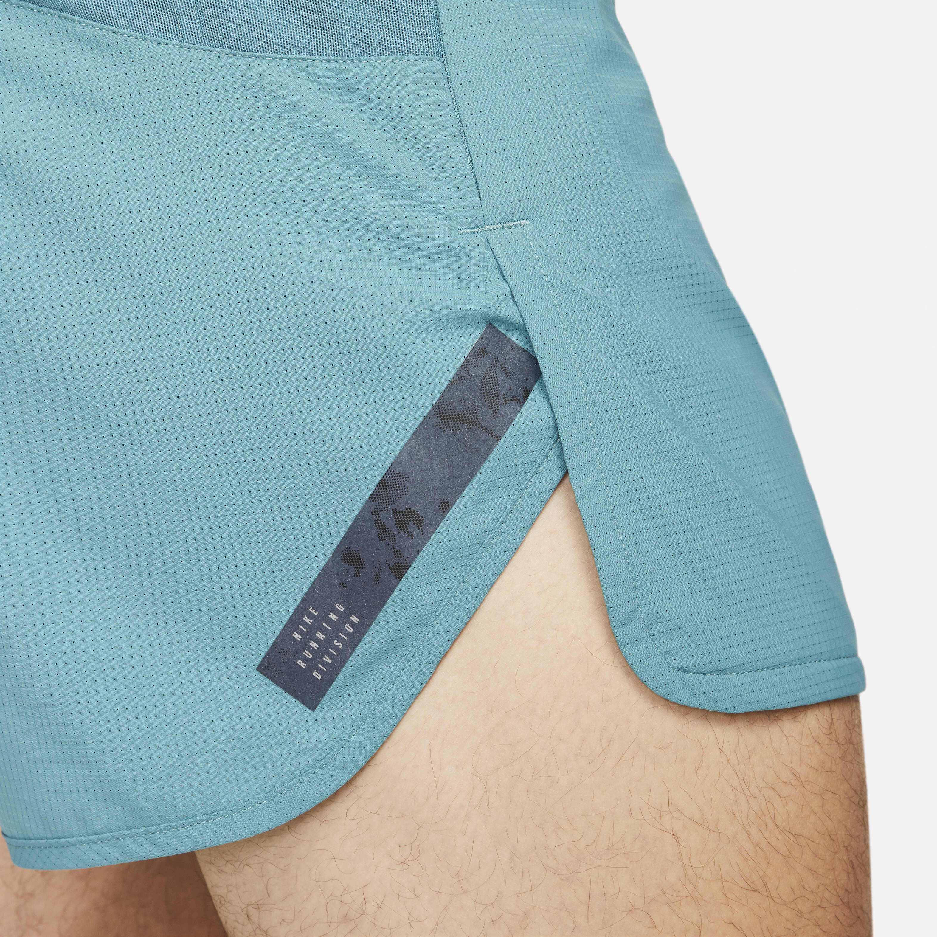 Nike Dri-FIT ADV Run Division image number 7