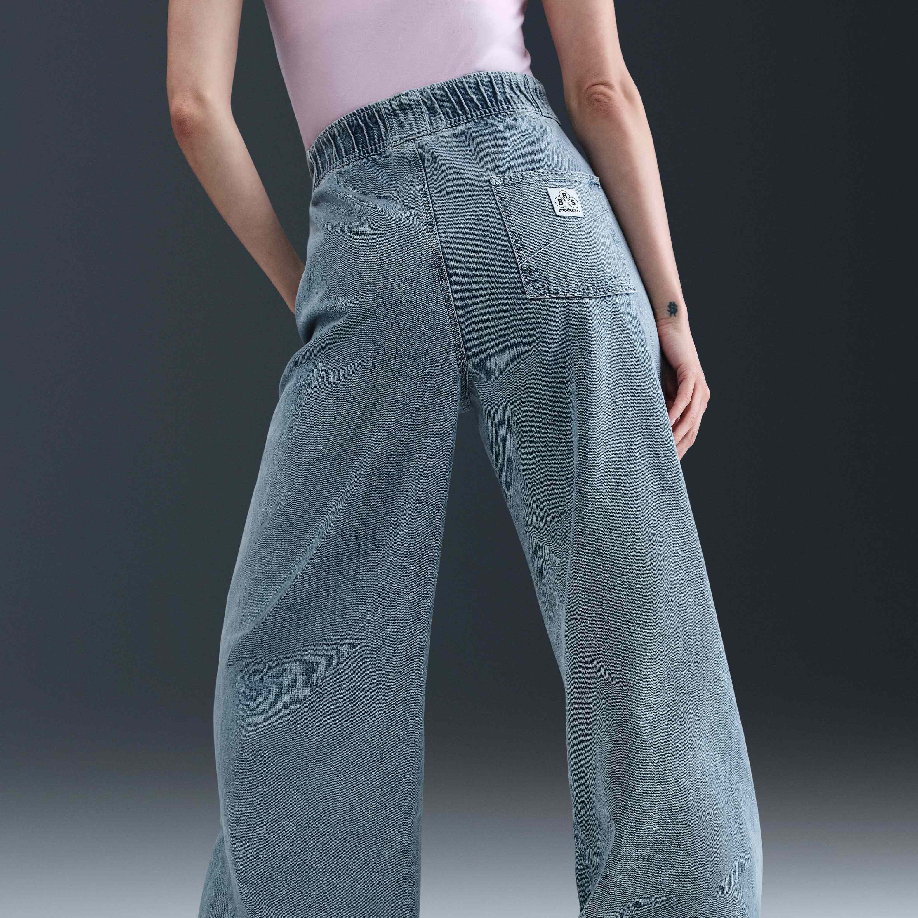 نايكي سبورتسوير image number 2