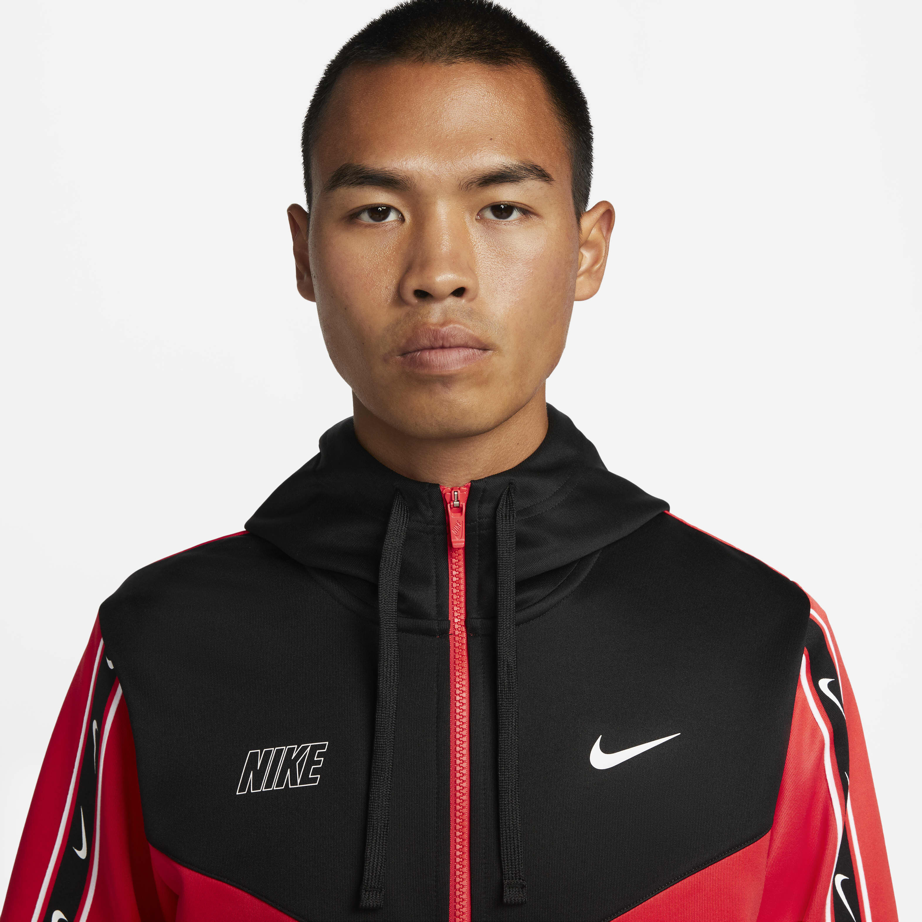 Nike Sportswear Repeat image number 2