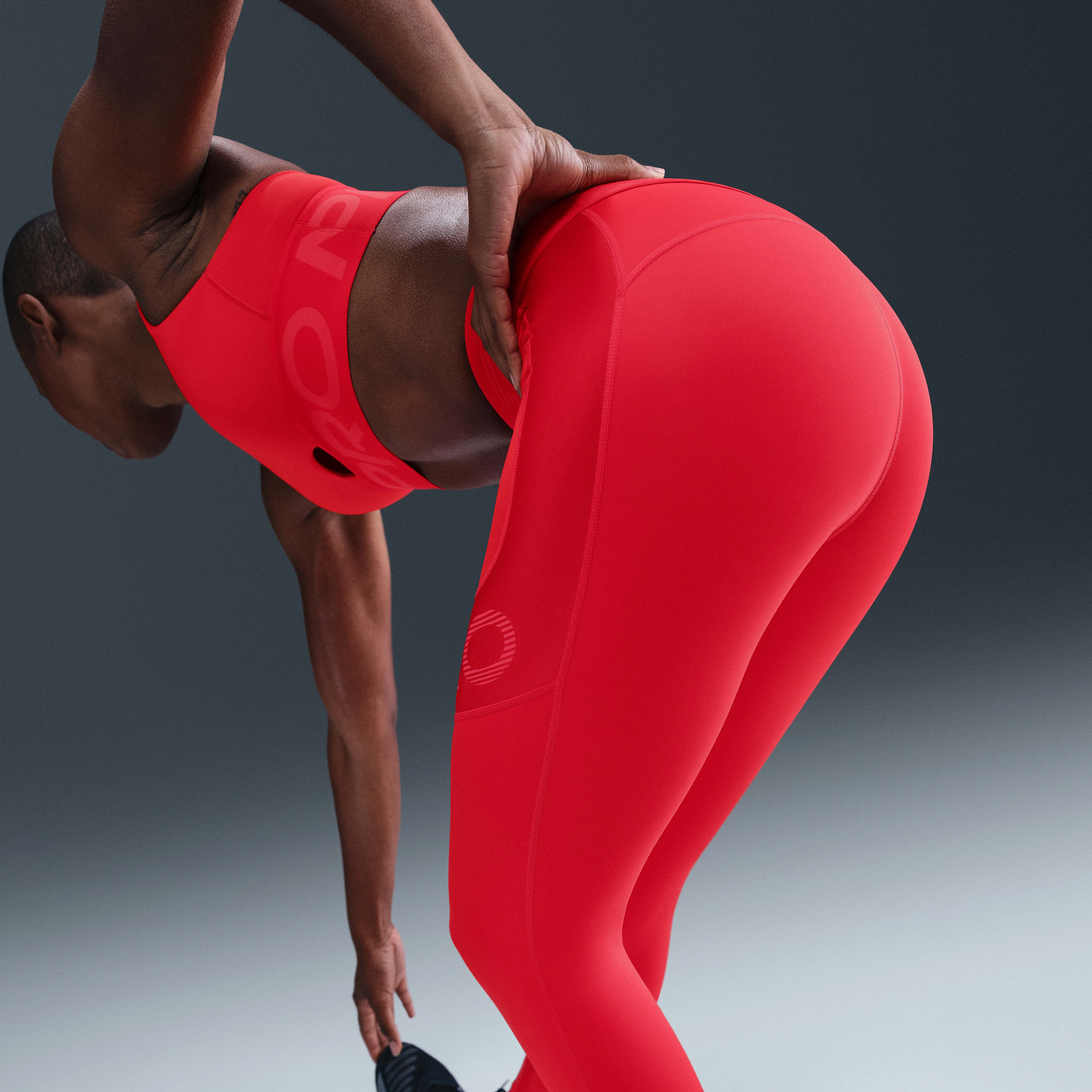 Nike Pro Sculpt image number 2