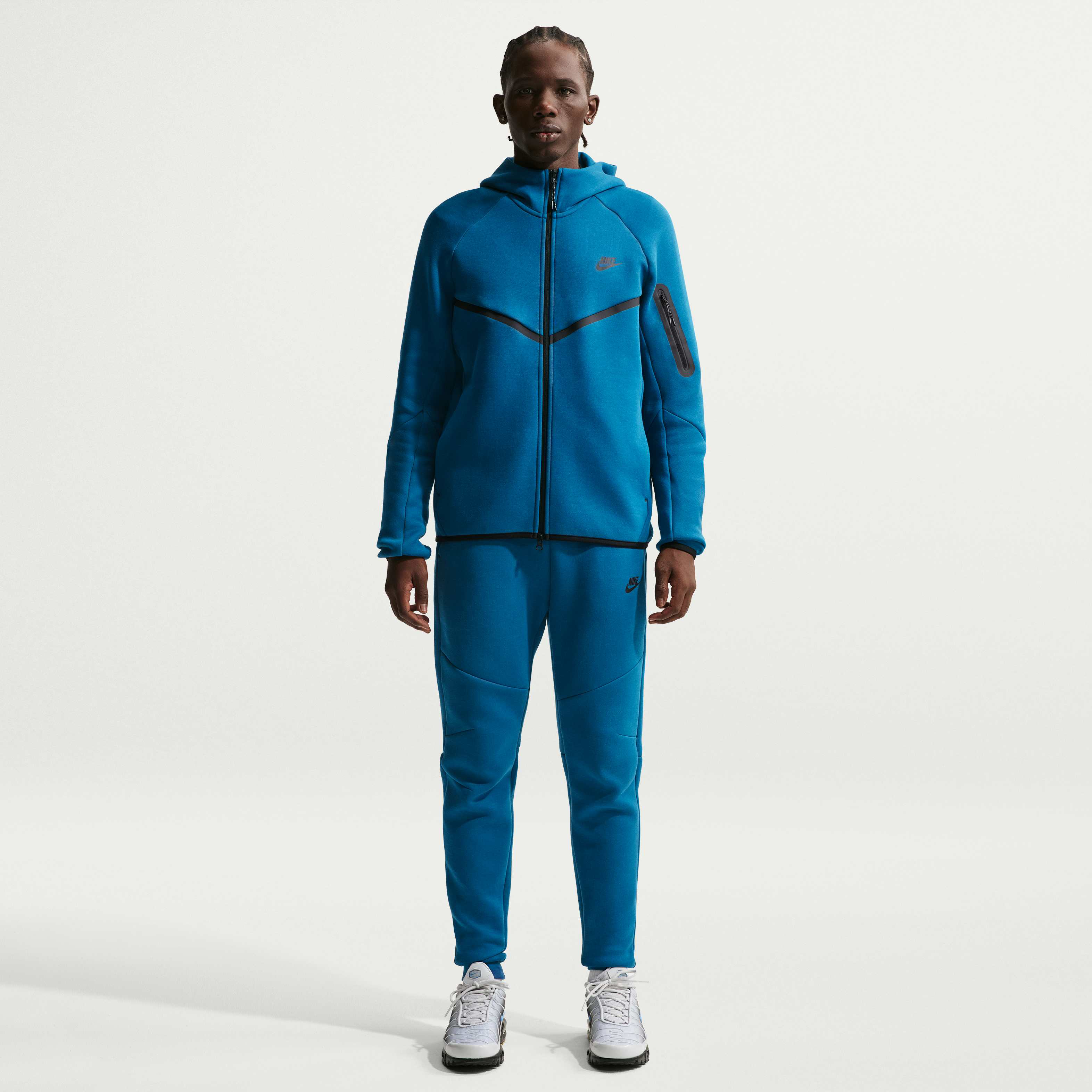 Nike Tech image number 3