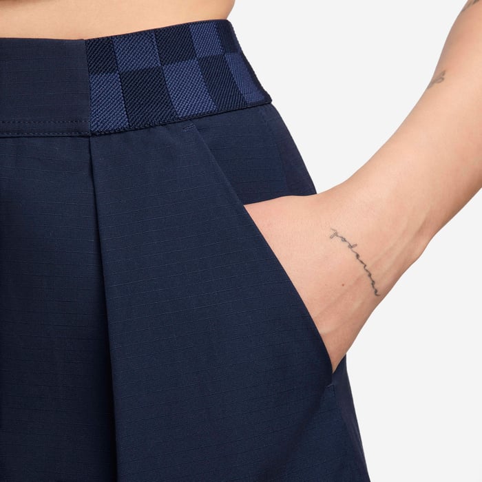 Nike Sportswear Collection image number 3 Nike Sportswear Collection image number 3