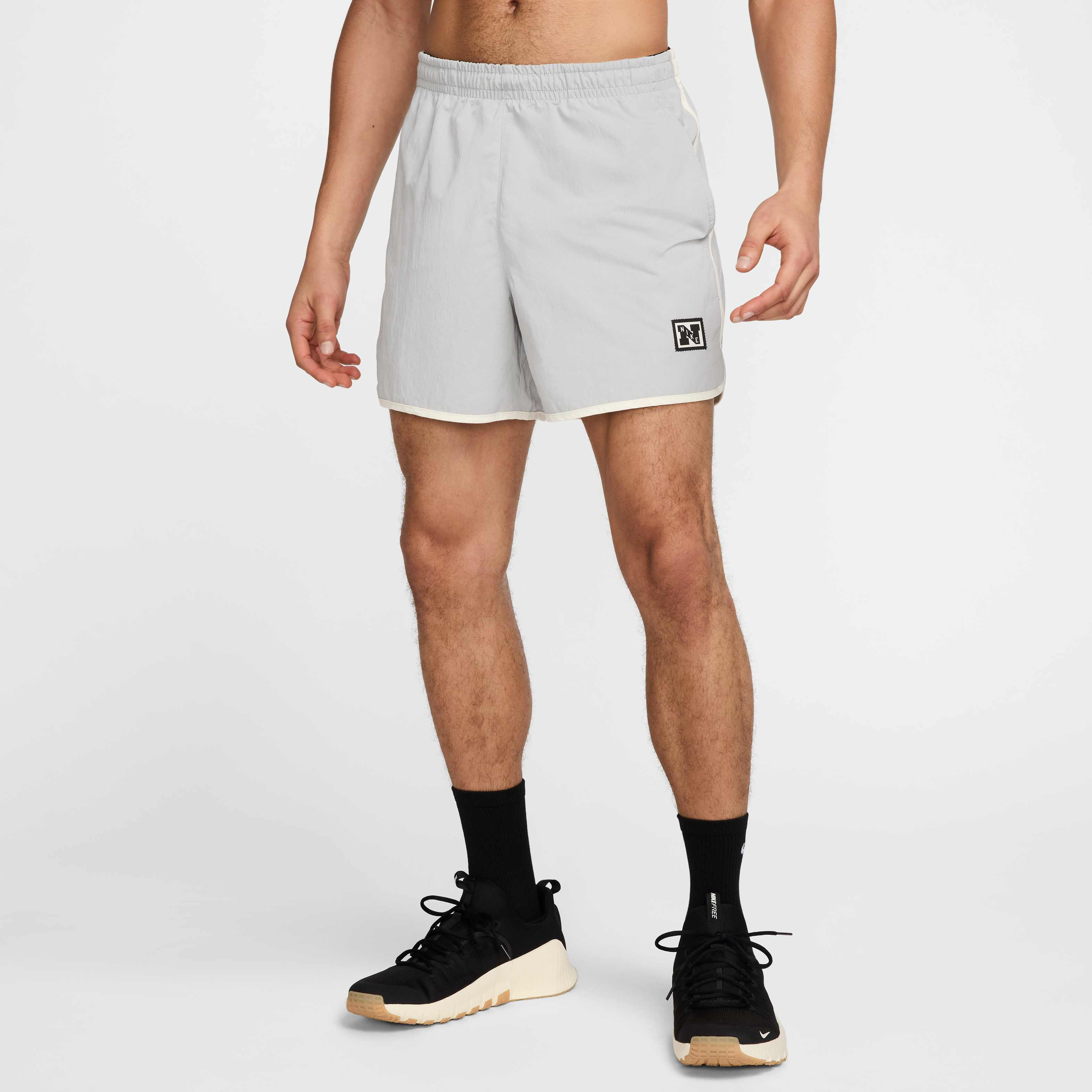 short nike heritage 8 dri fit