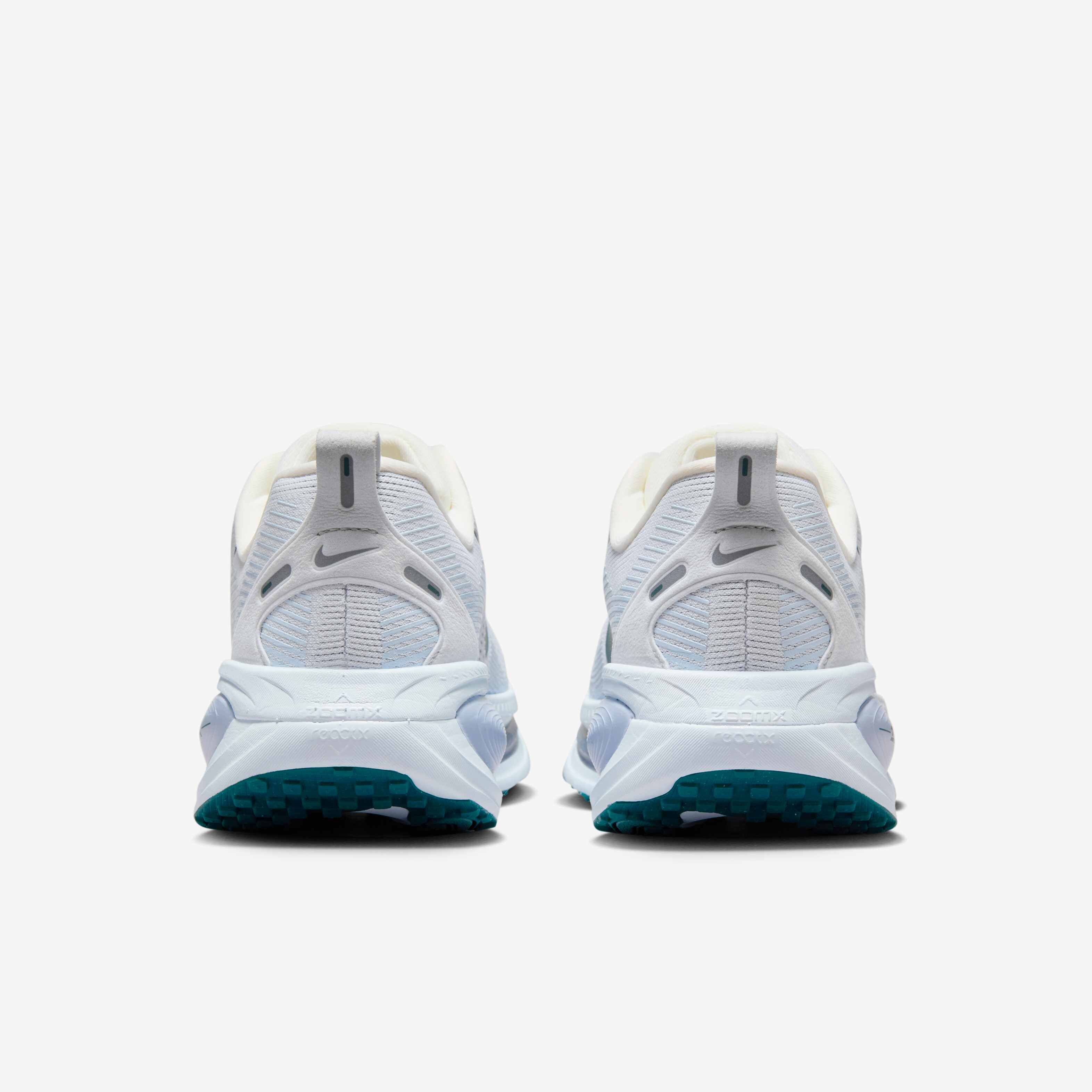 Nike Vomero 18 image number 5