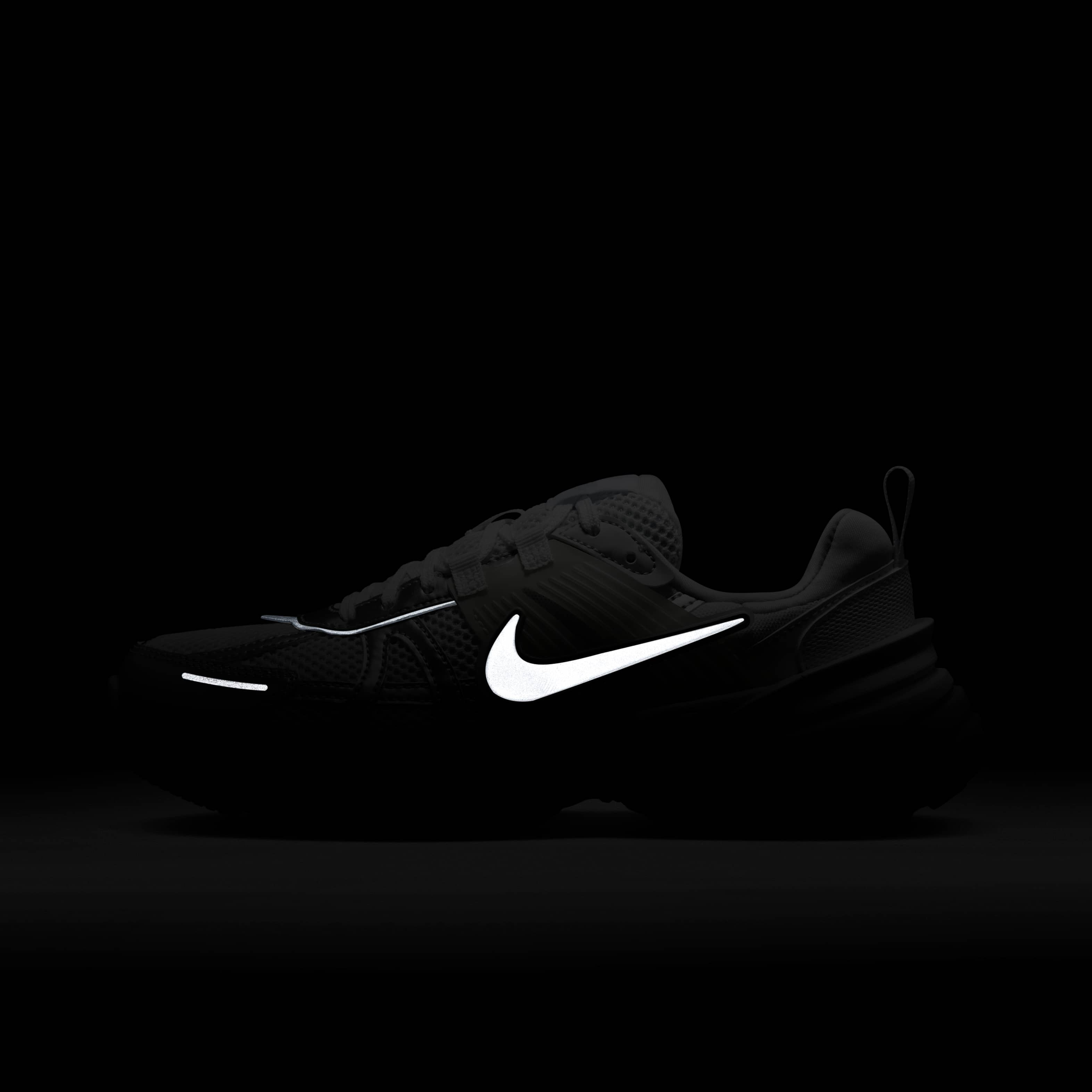 Nike V2K Run image number 10