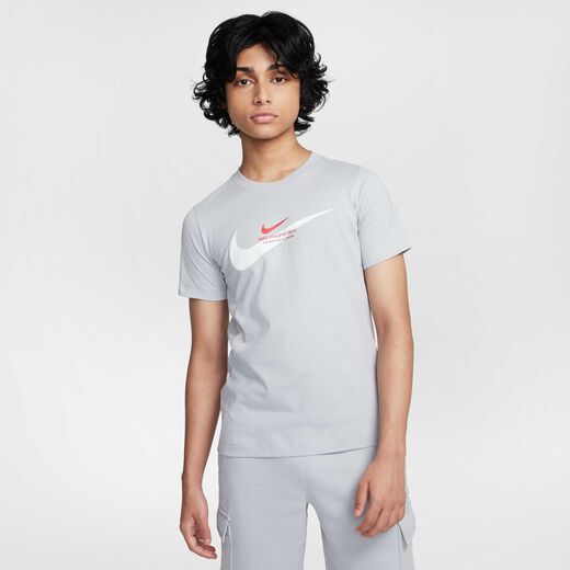 نايكي سبورتسوير