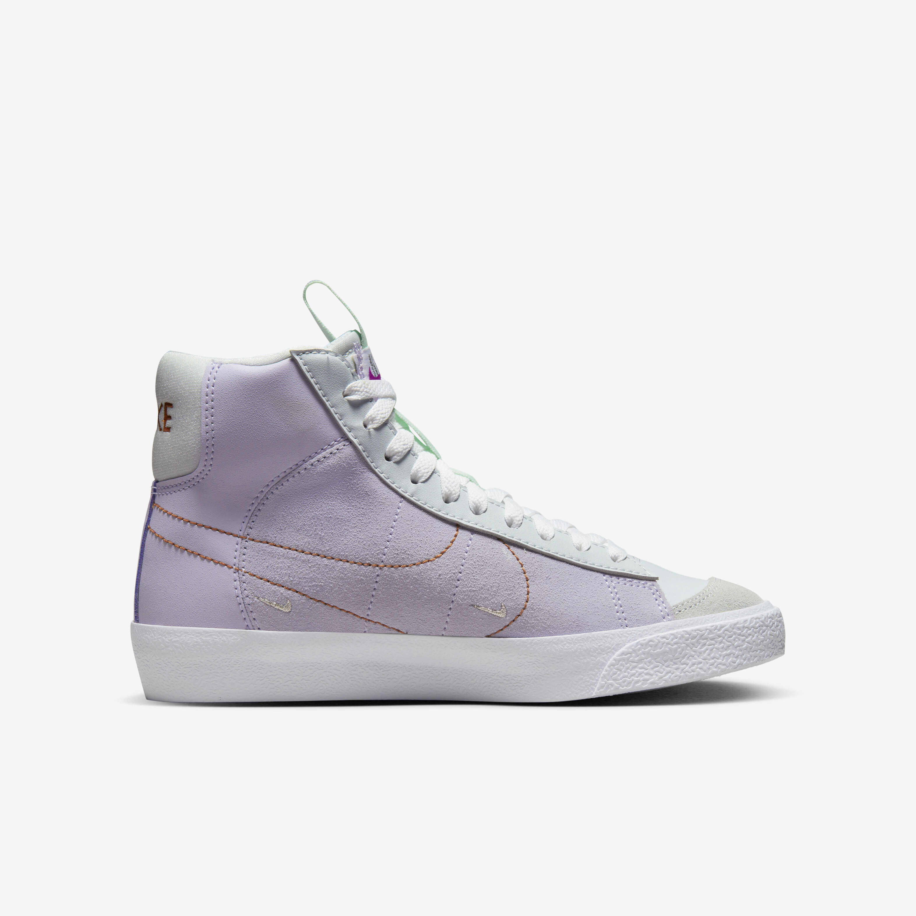 Nike Blazer Mid '77 Dance image number 2