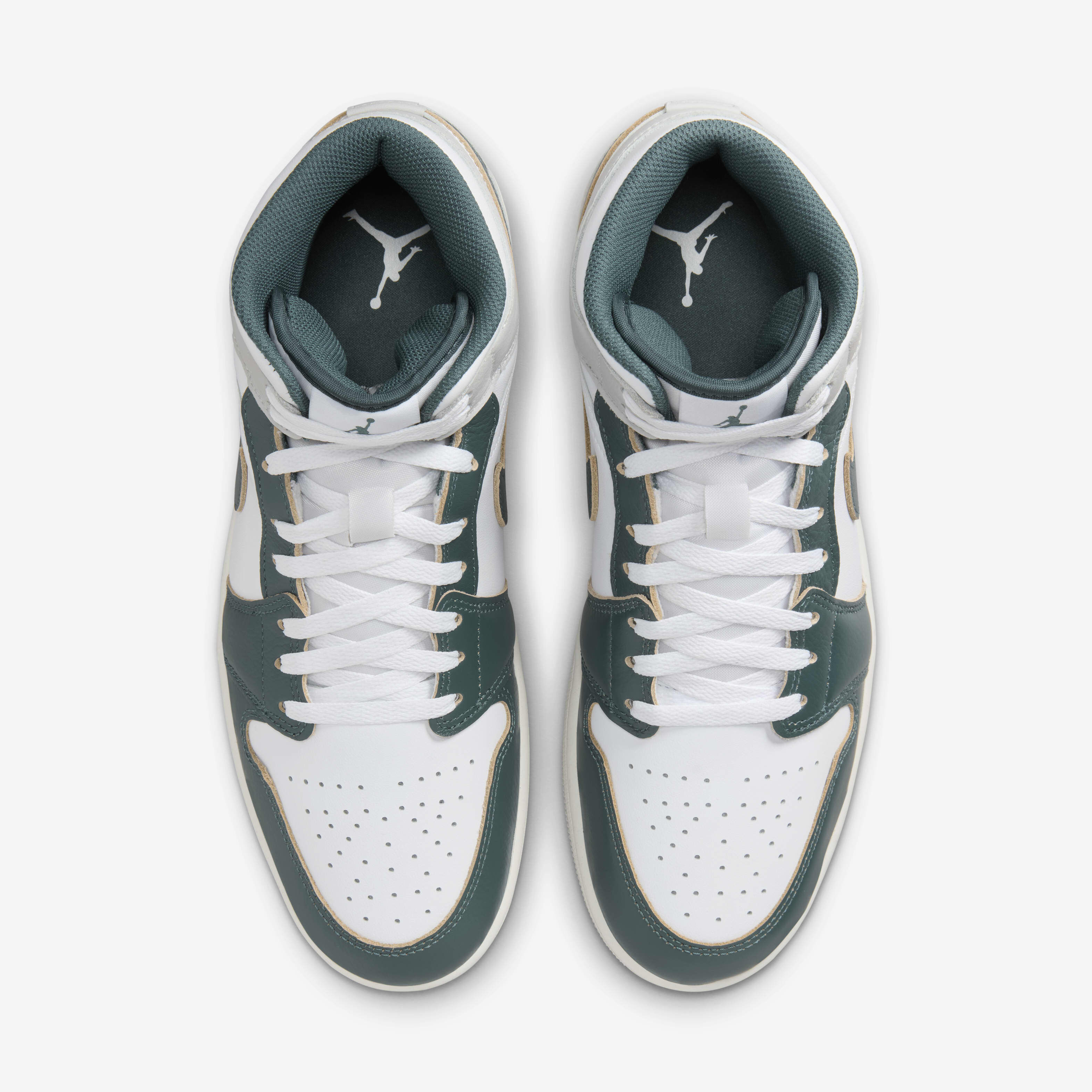 Air Jordan 1 Mid SE image number 3