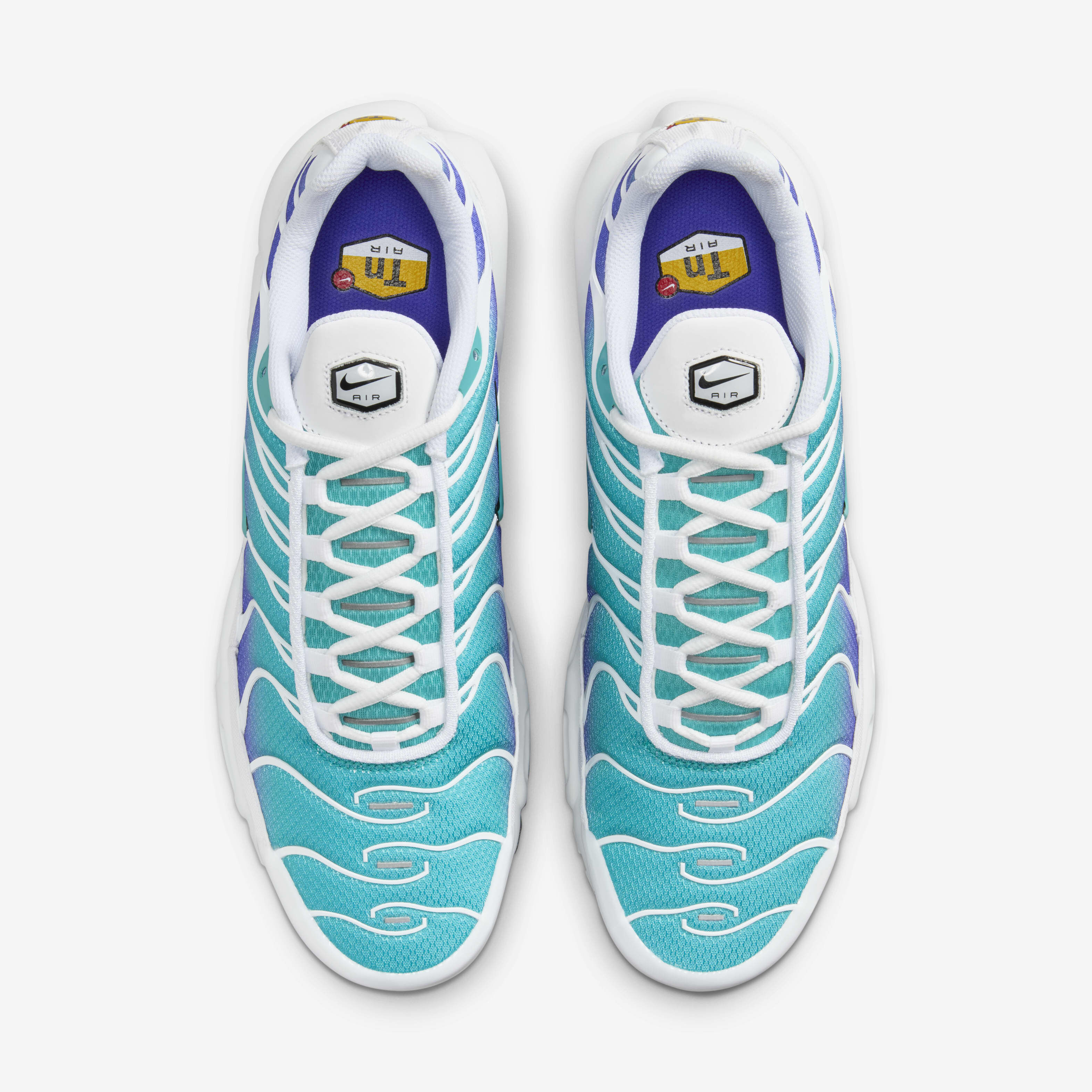 Nike Air Max Plus image number 3