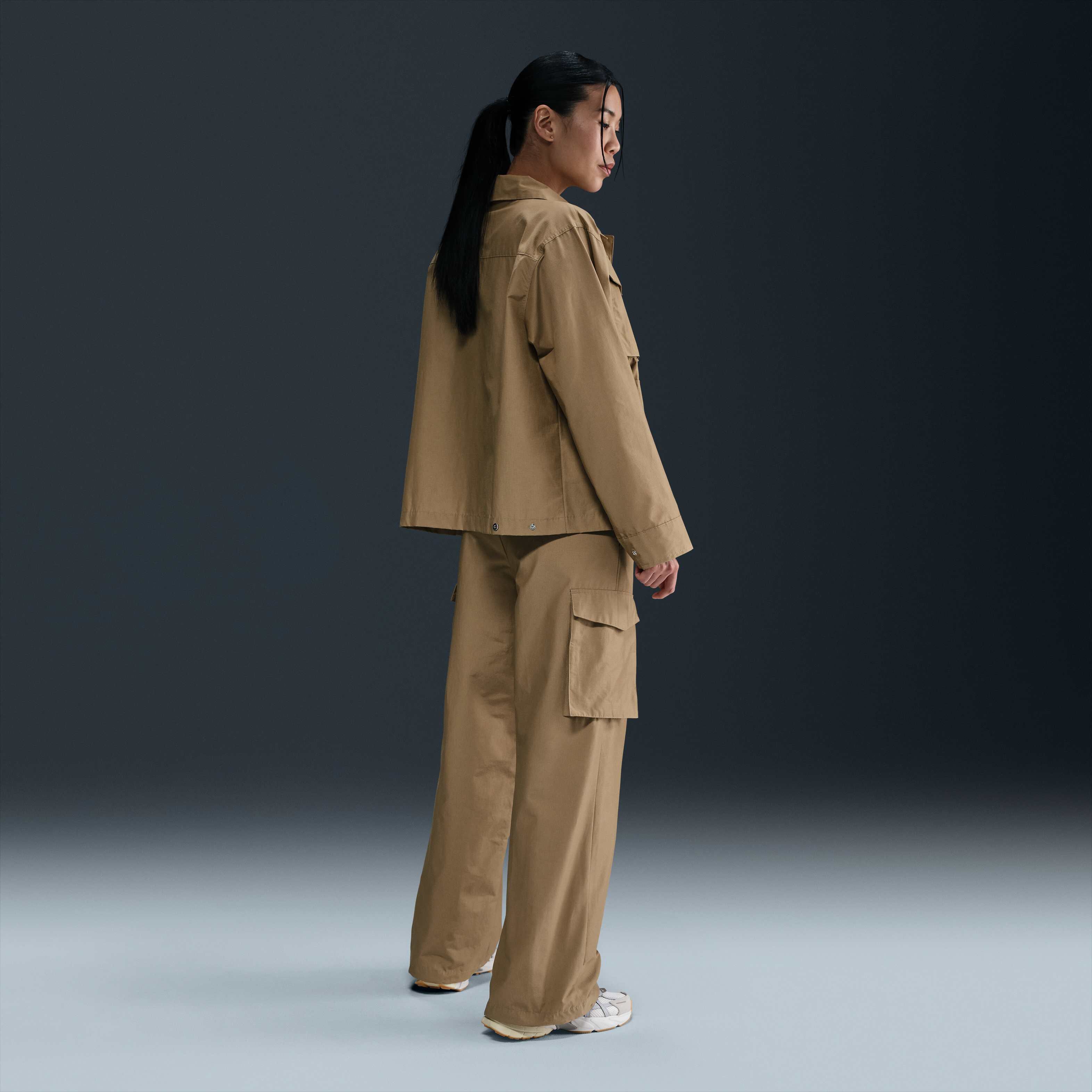 نايكي سبورتسوير ايفريثنج ووفن image number 3