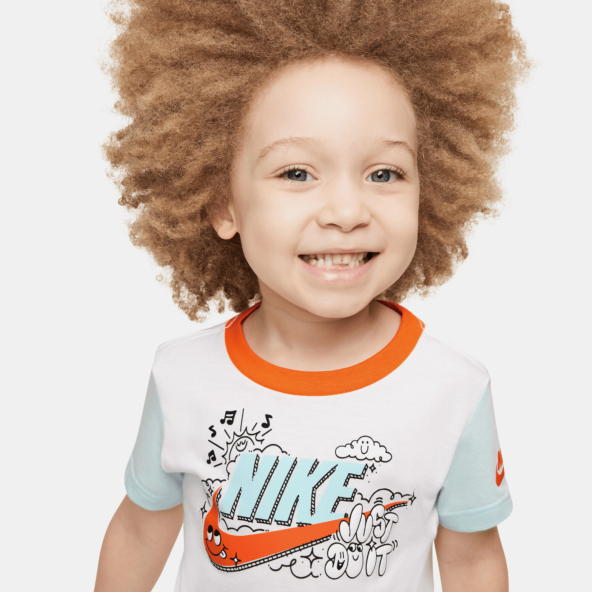 Nike Sportswear Create Your Own Adventure image number 2