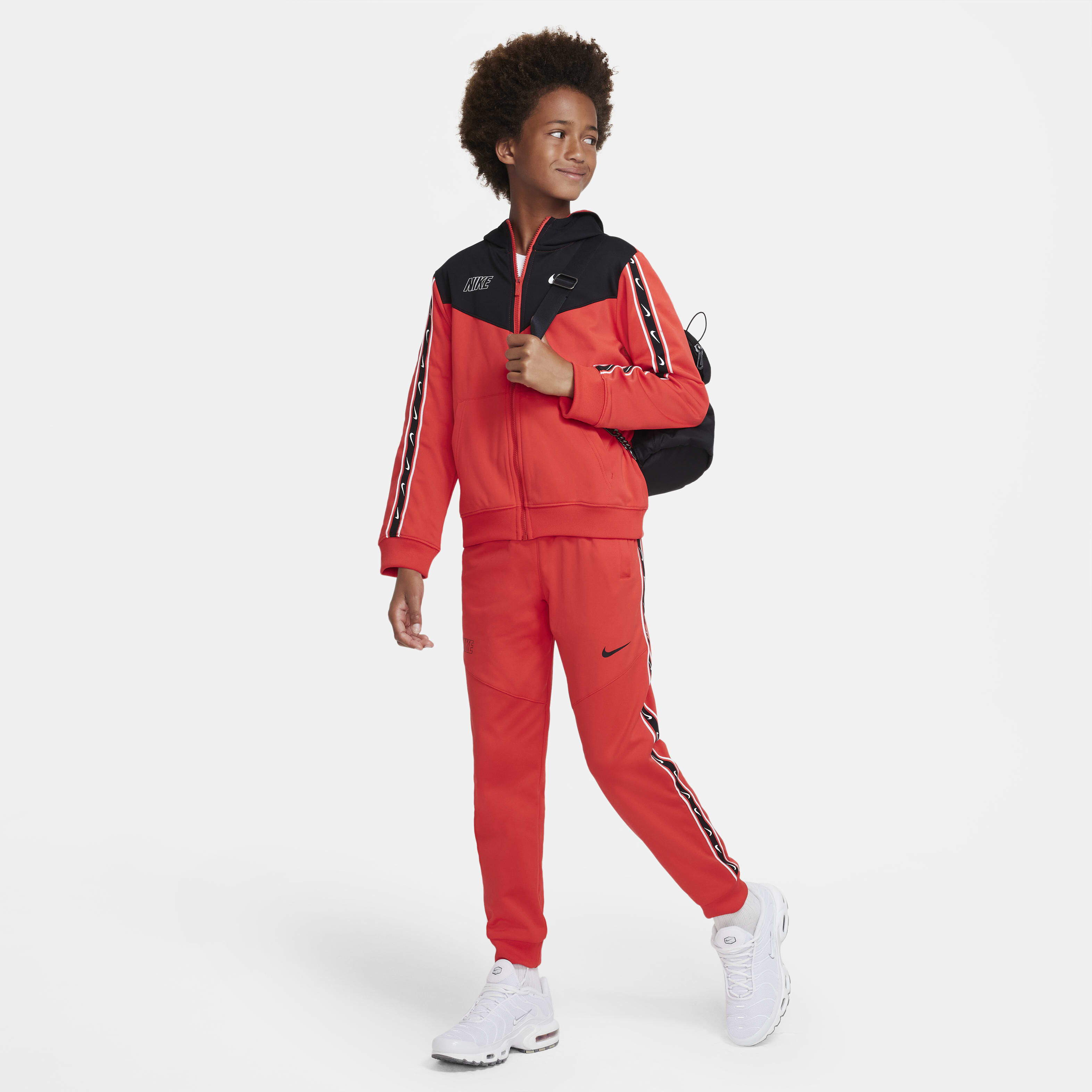 Nike Sportswear Repeat image number 6