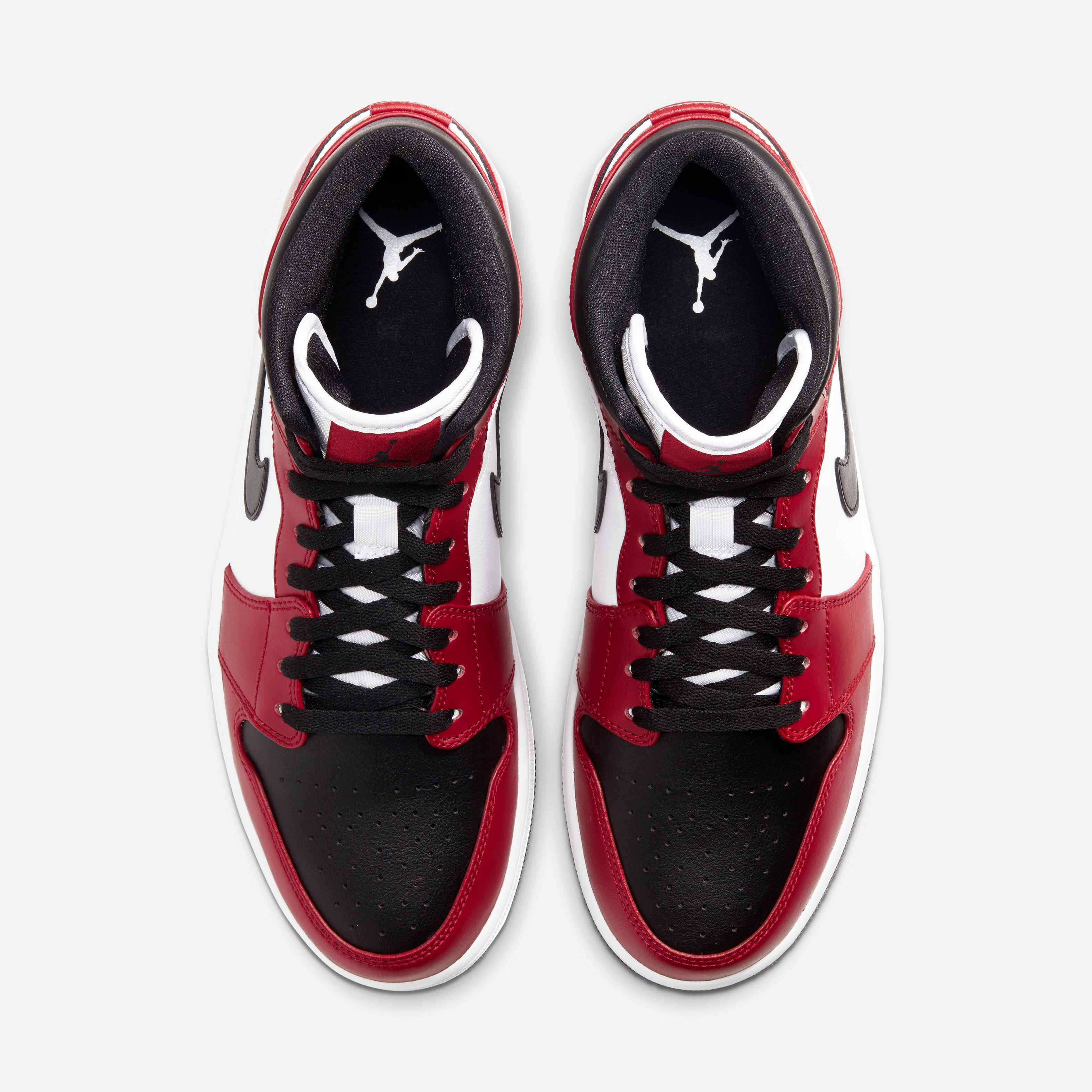 Air Jordan 1 Mid image number 3