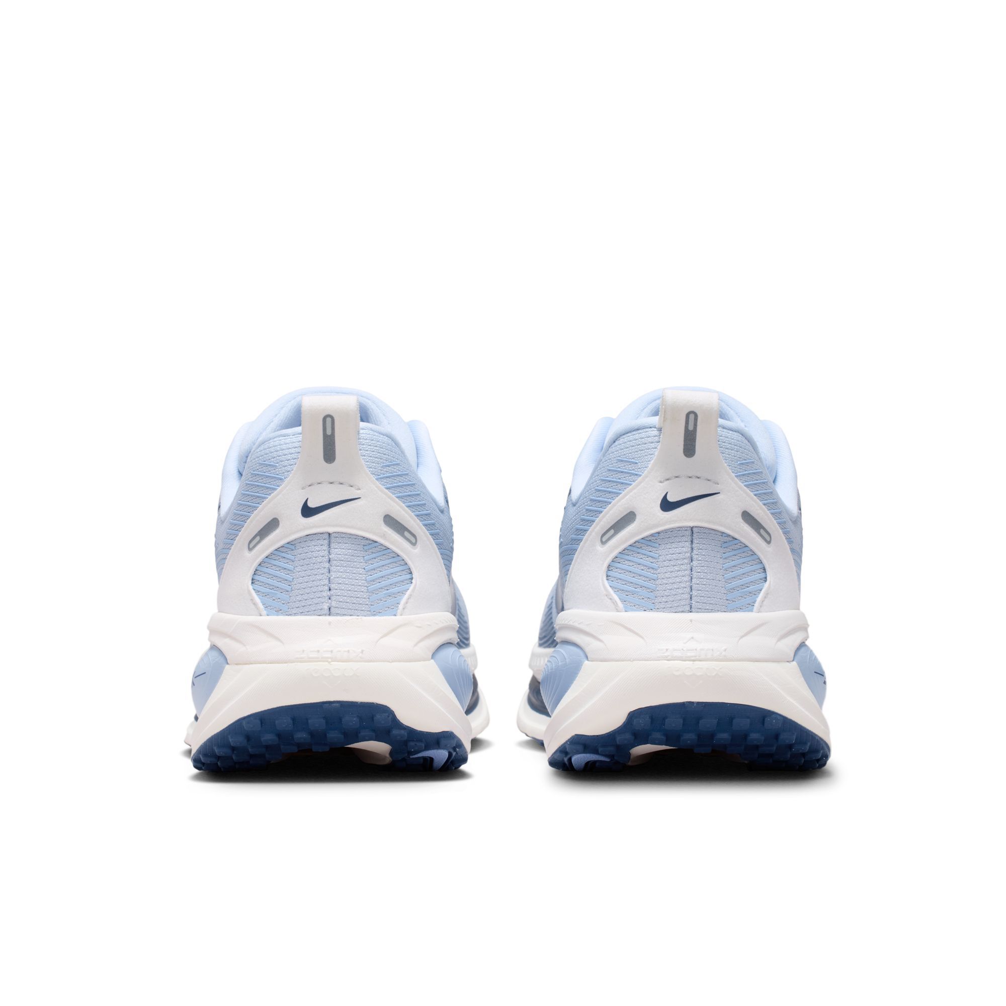 Nike Vomero 18 image number 1