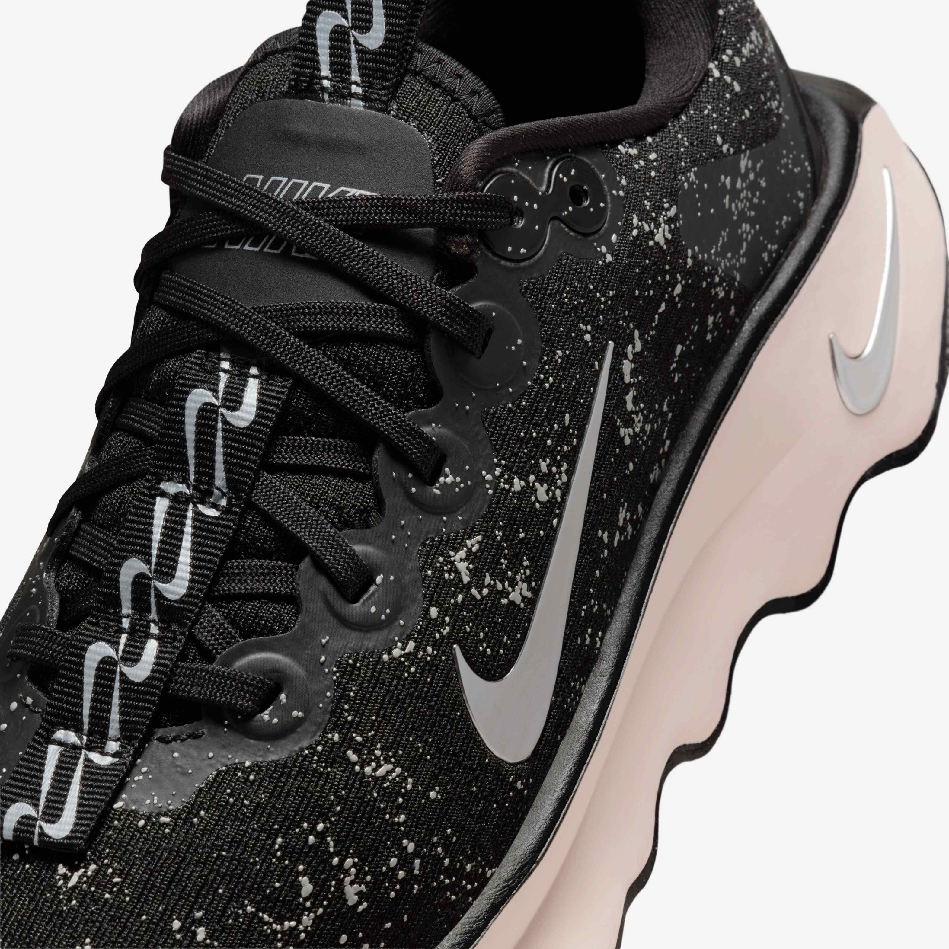 نايكي موتيفا SE image number 6