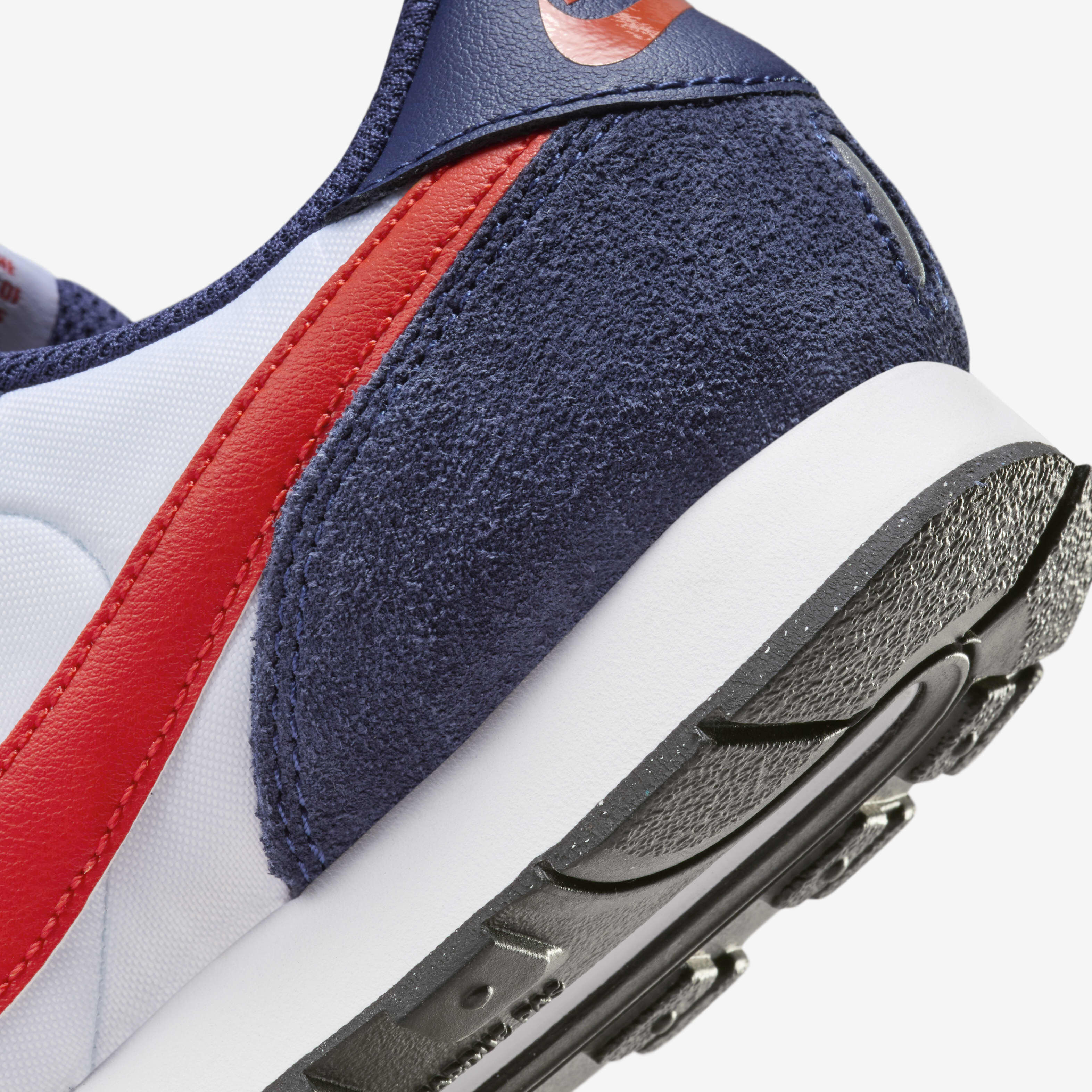 Buy Nike MD Valiant Older Kids' Shoe - Midnight Navy/White